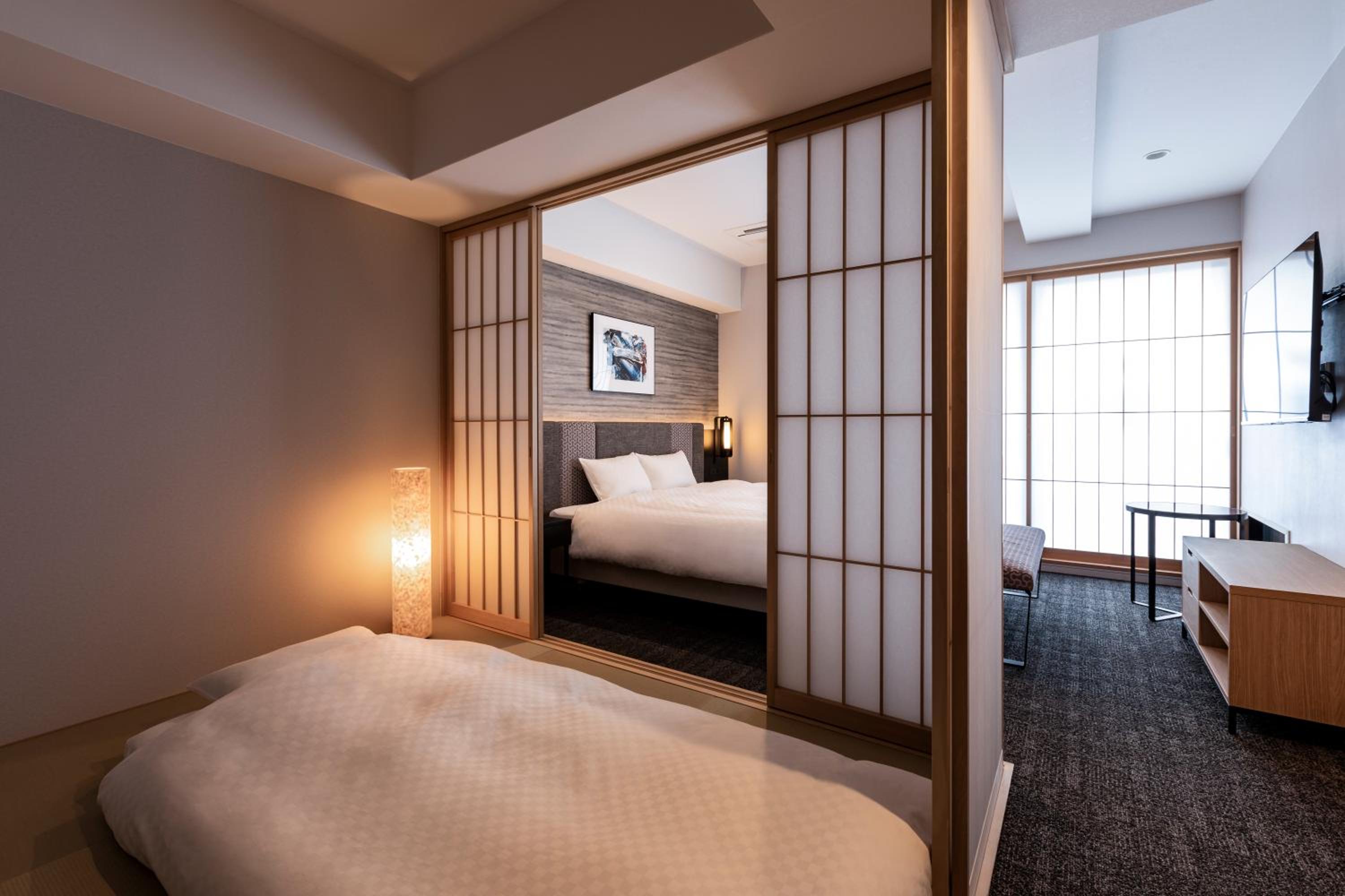 Superior King Room - Photo 16