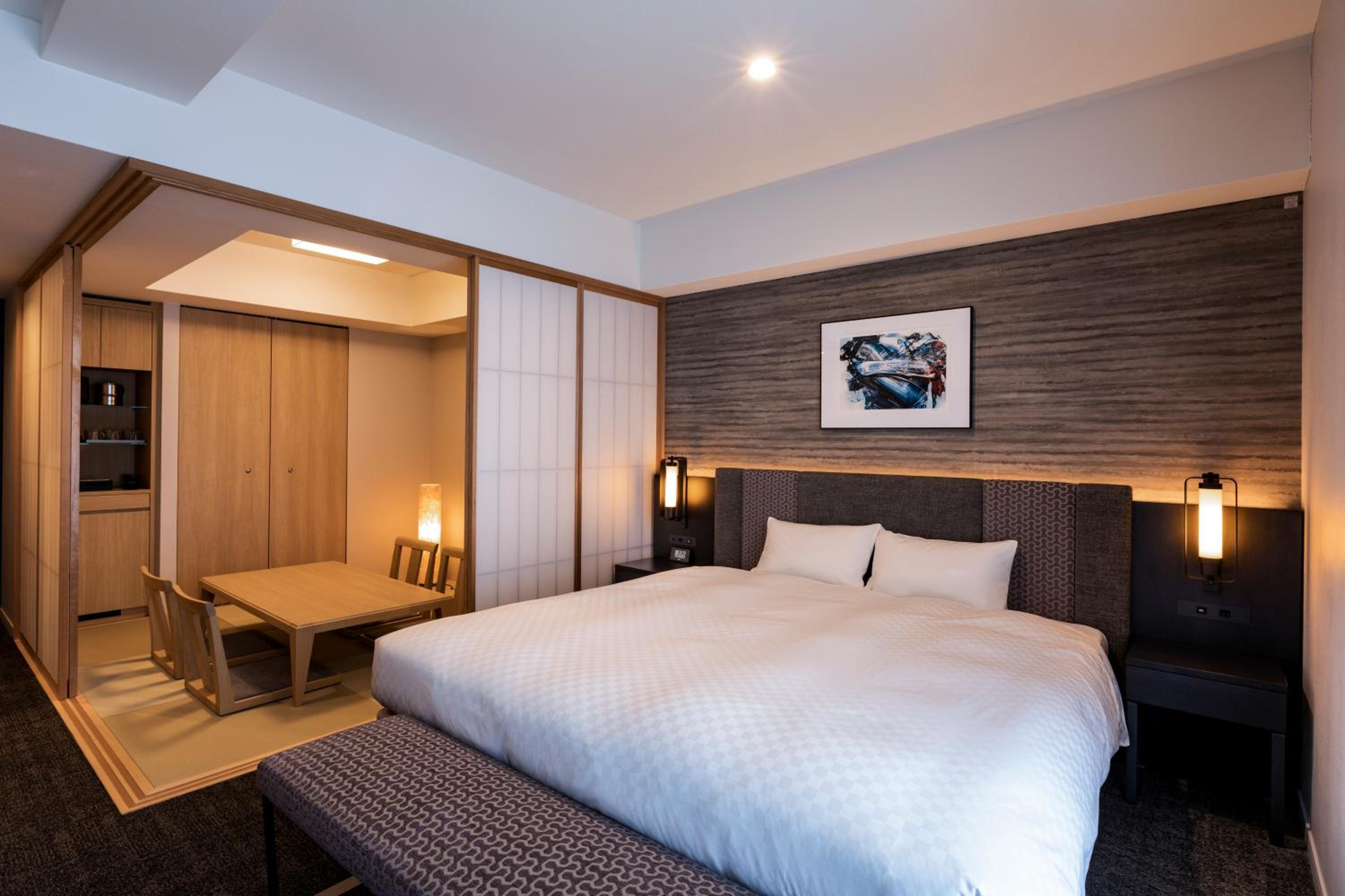 Superior King Room - Photo 1
