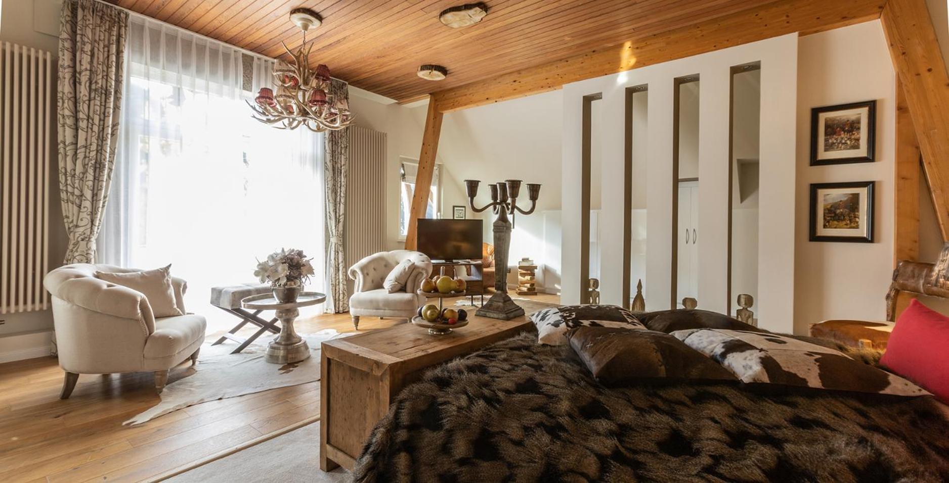 Deluxe Suite - Photo 3