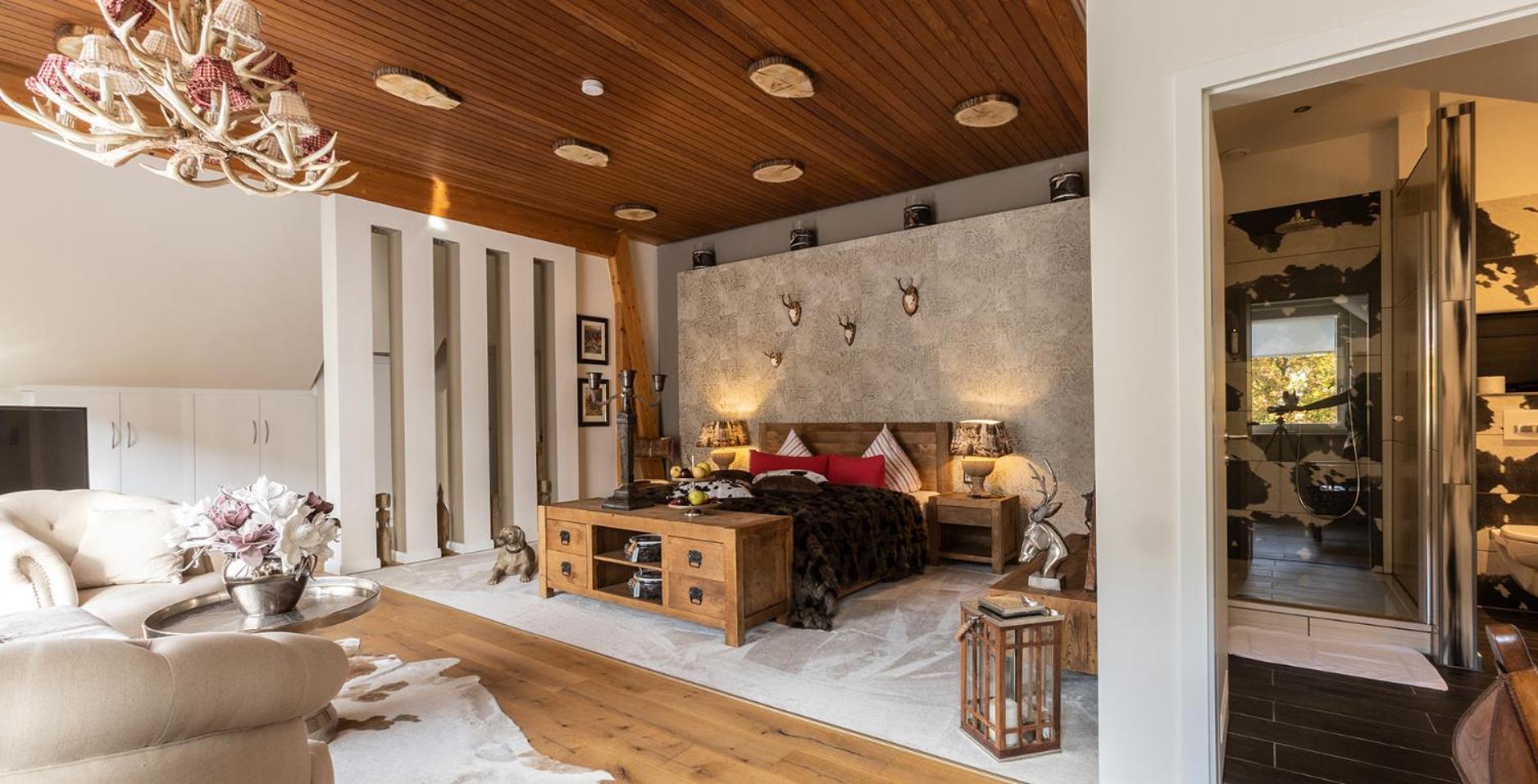 Deluxe Suite - Photo 2