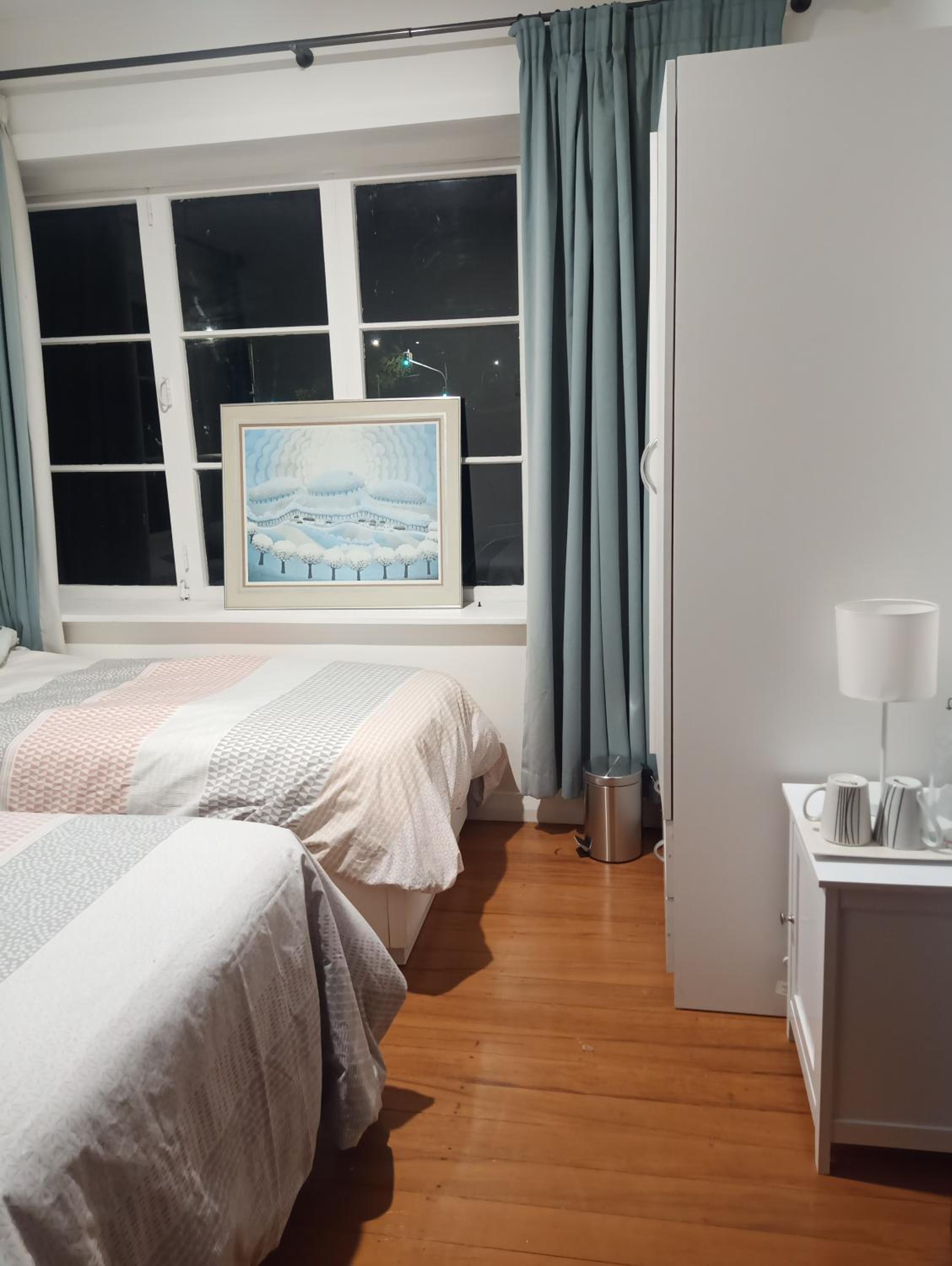 Standard Twin Room With Shared Bathroom photo 2