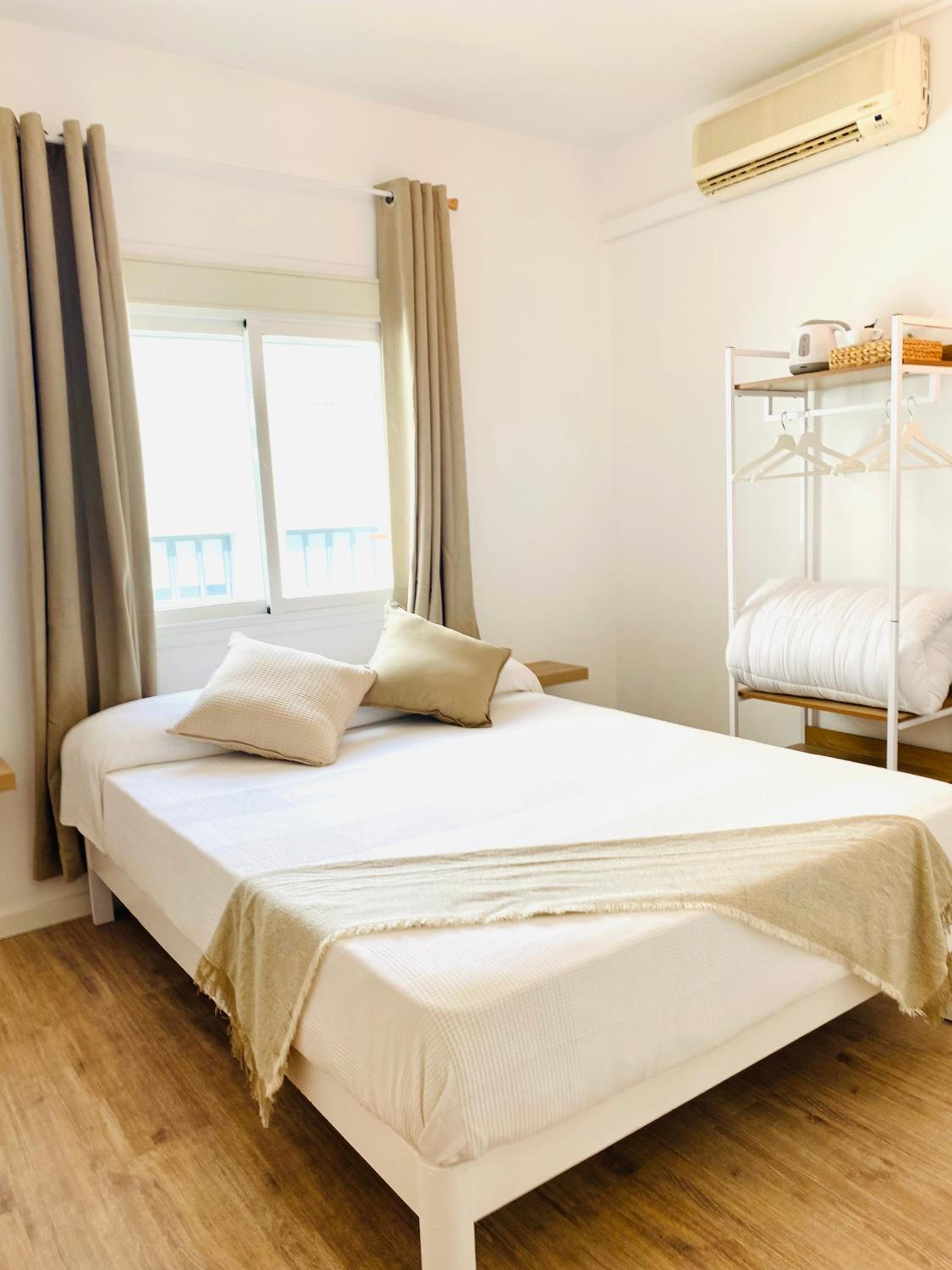 Habitación Doble o con Dos Camas con Baño Compartido