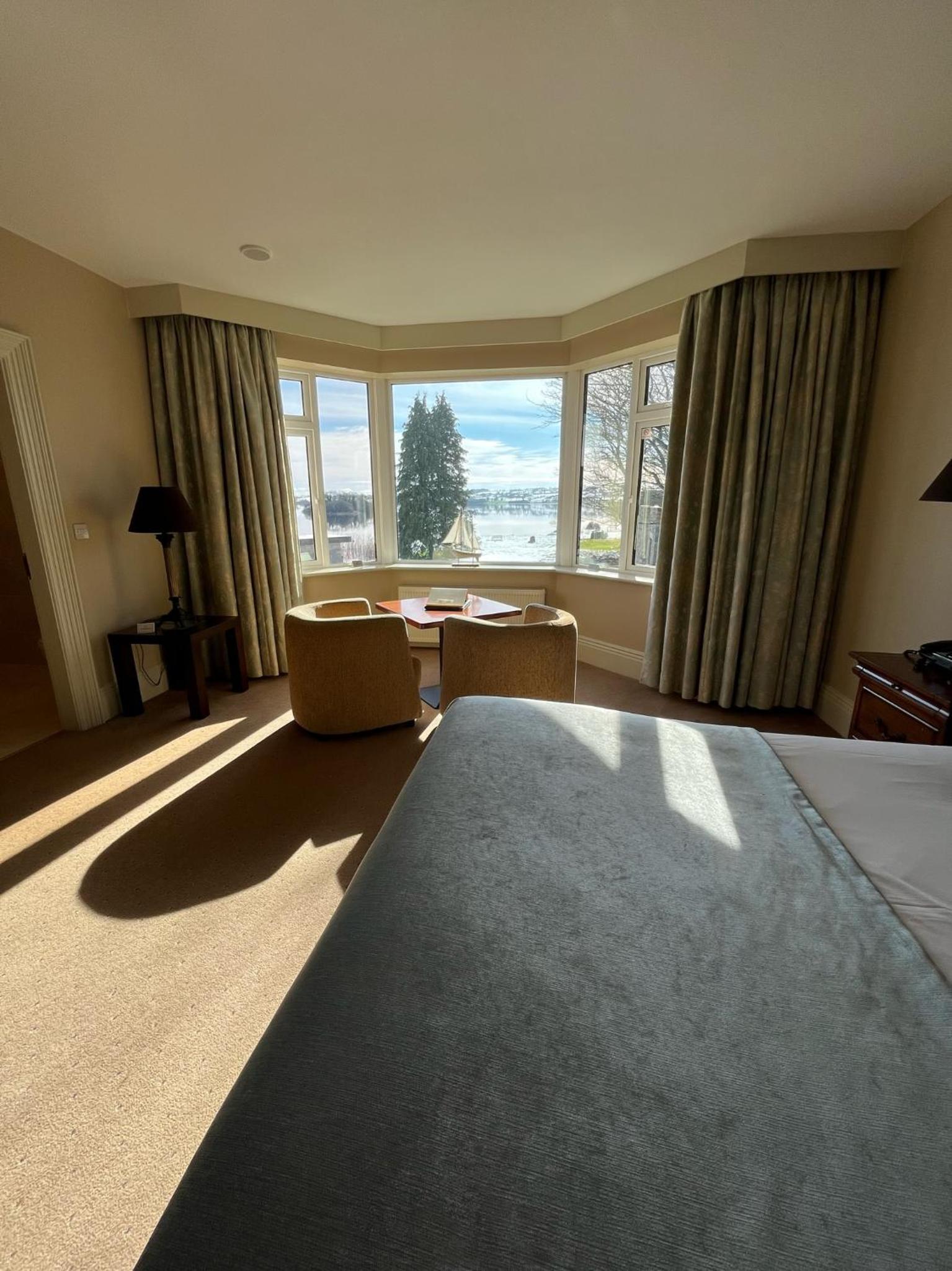 Family Room with Lake View 1 - Photo 7