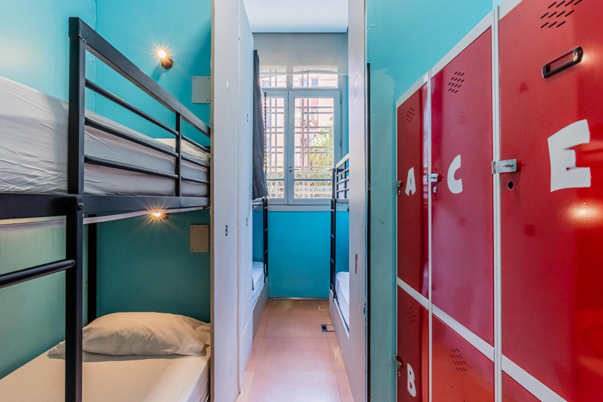 Bed in 6-Bed Mixed Dormitory Room photo 3