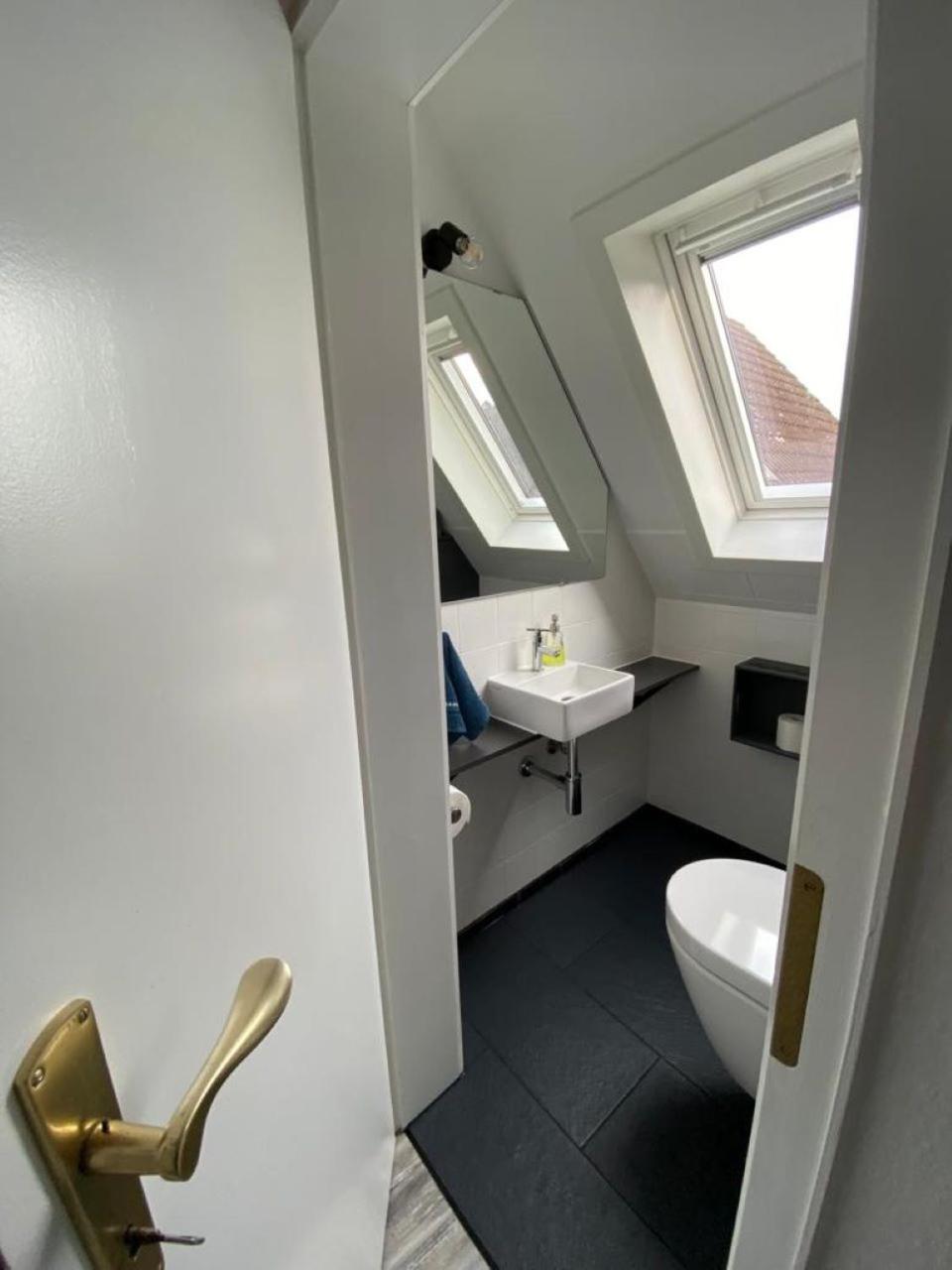 Two-Bedroom Apartment with View photo 2