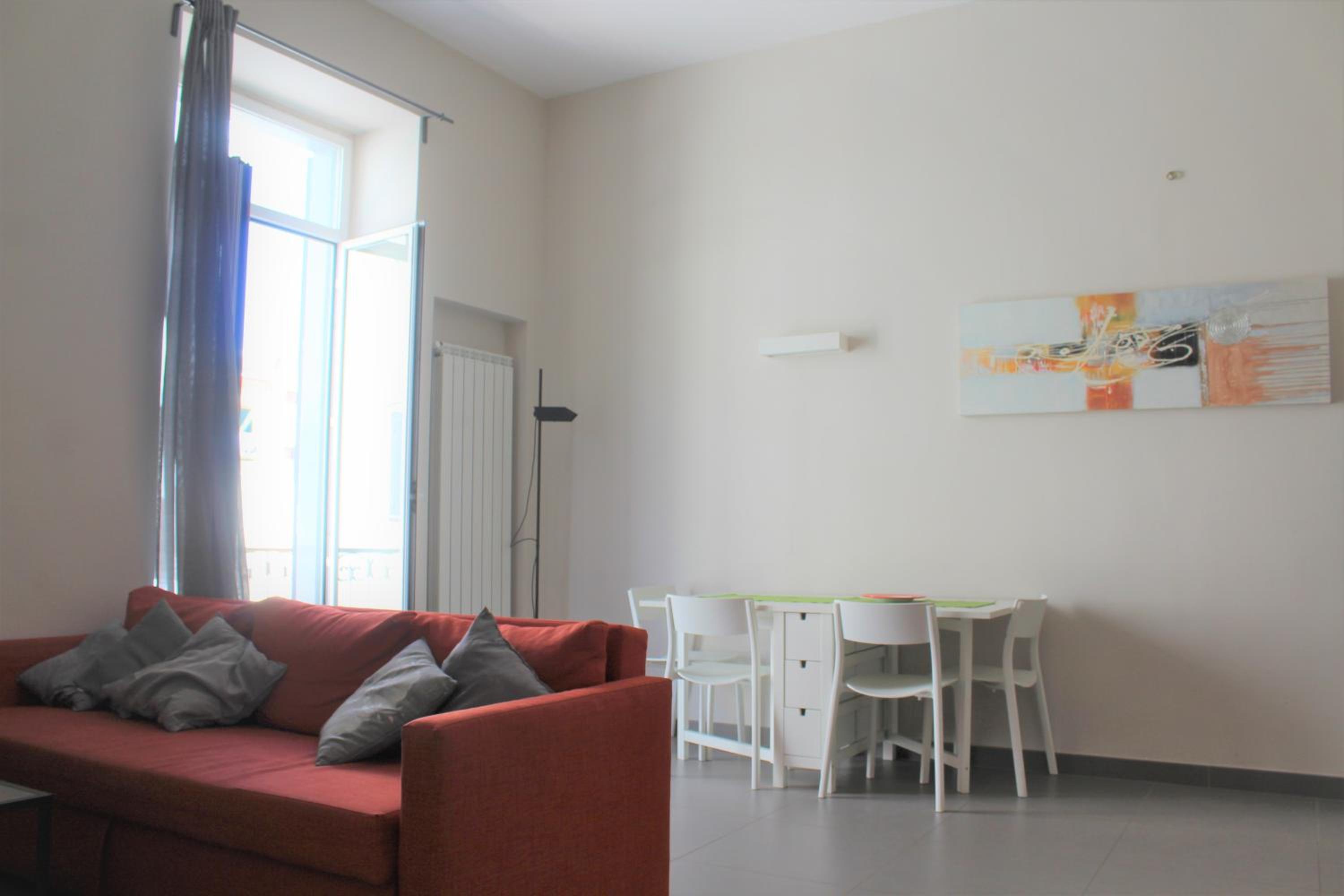 One-Bedroom Apartment photo 3