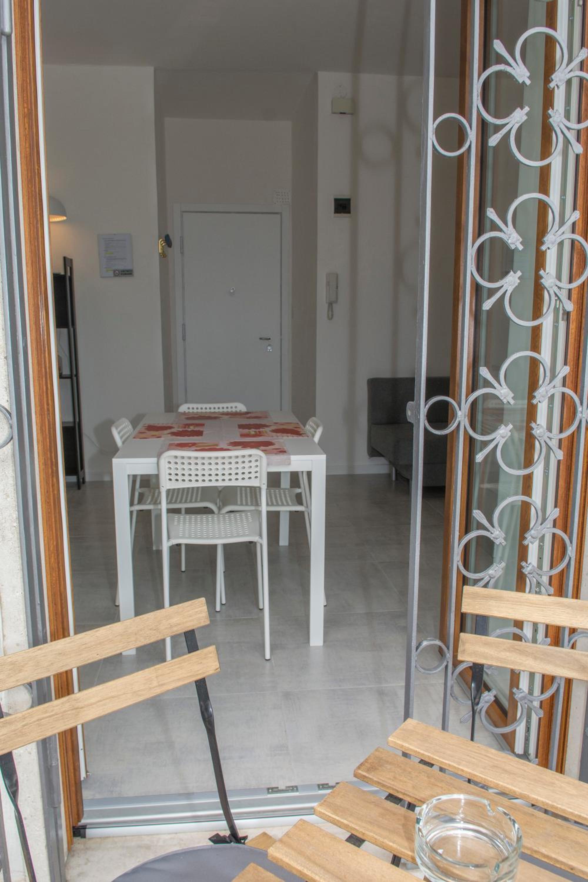 Two-Bedroom Apartment - Photo 4
