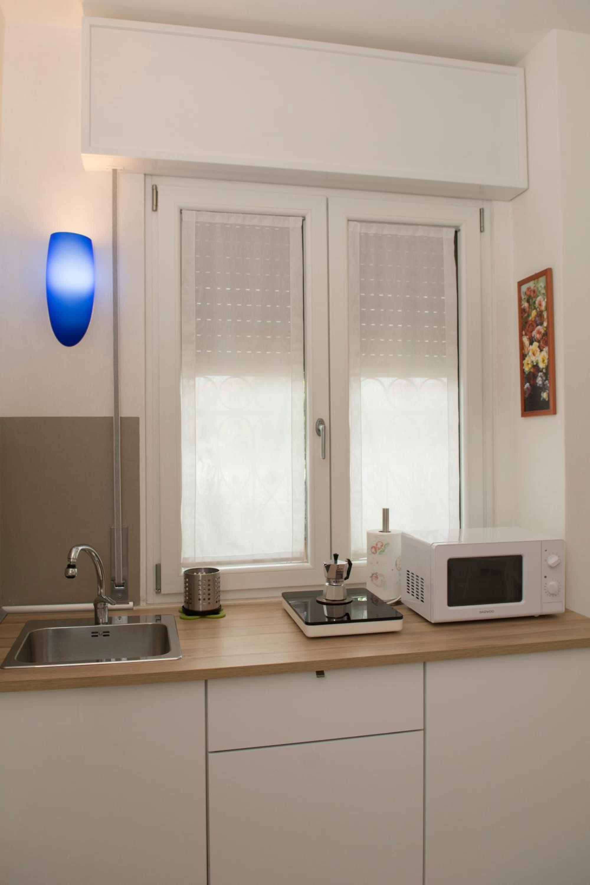 One-Bedroom Apartment - Photo 5