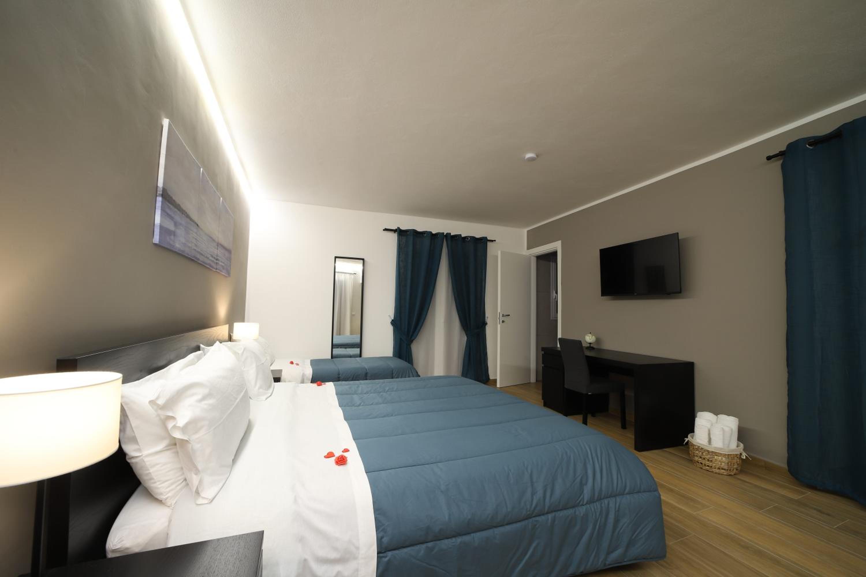 Deluxe Room - Photo 18