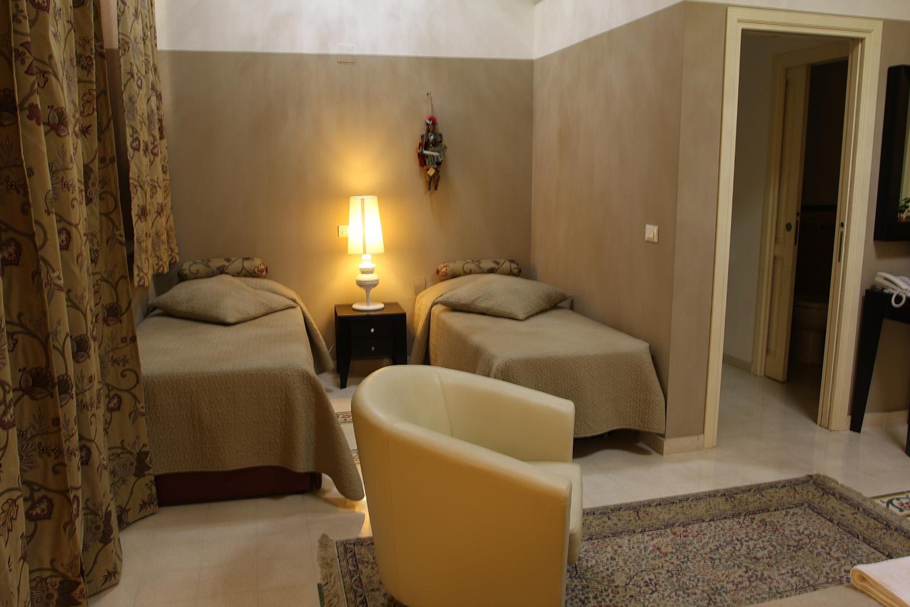 Triple Room photo 3