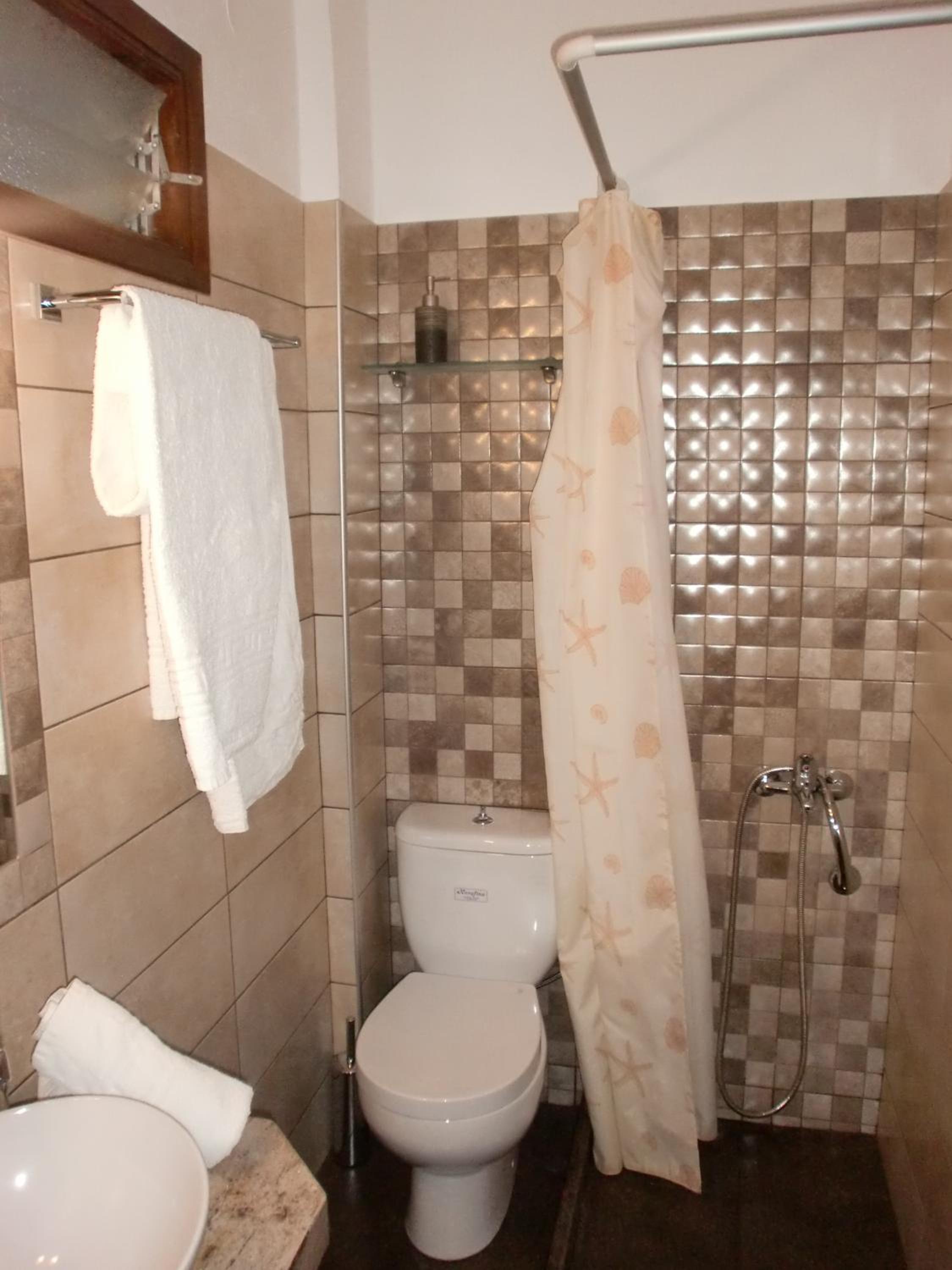 Double or Twin Room with Balcony photo 2