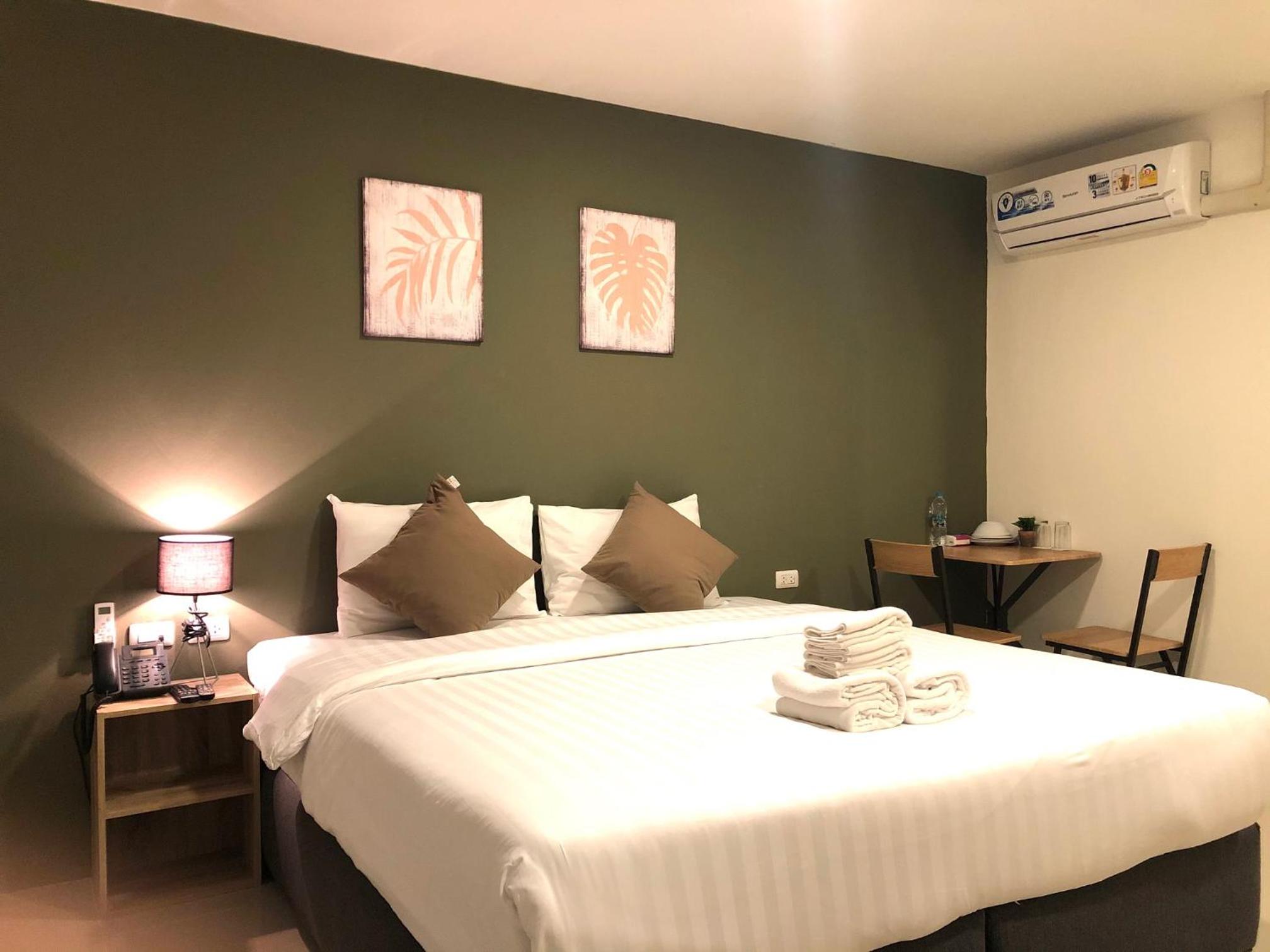 Standard Double Room - Photo 5