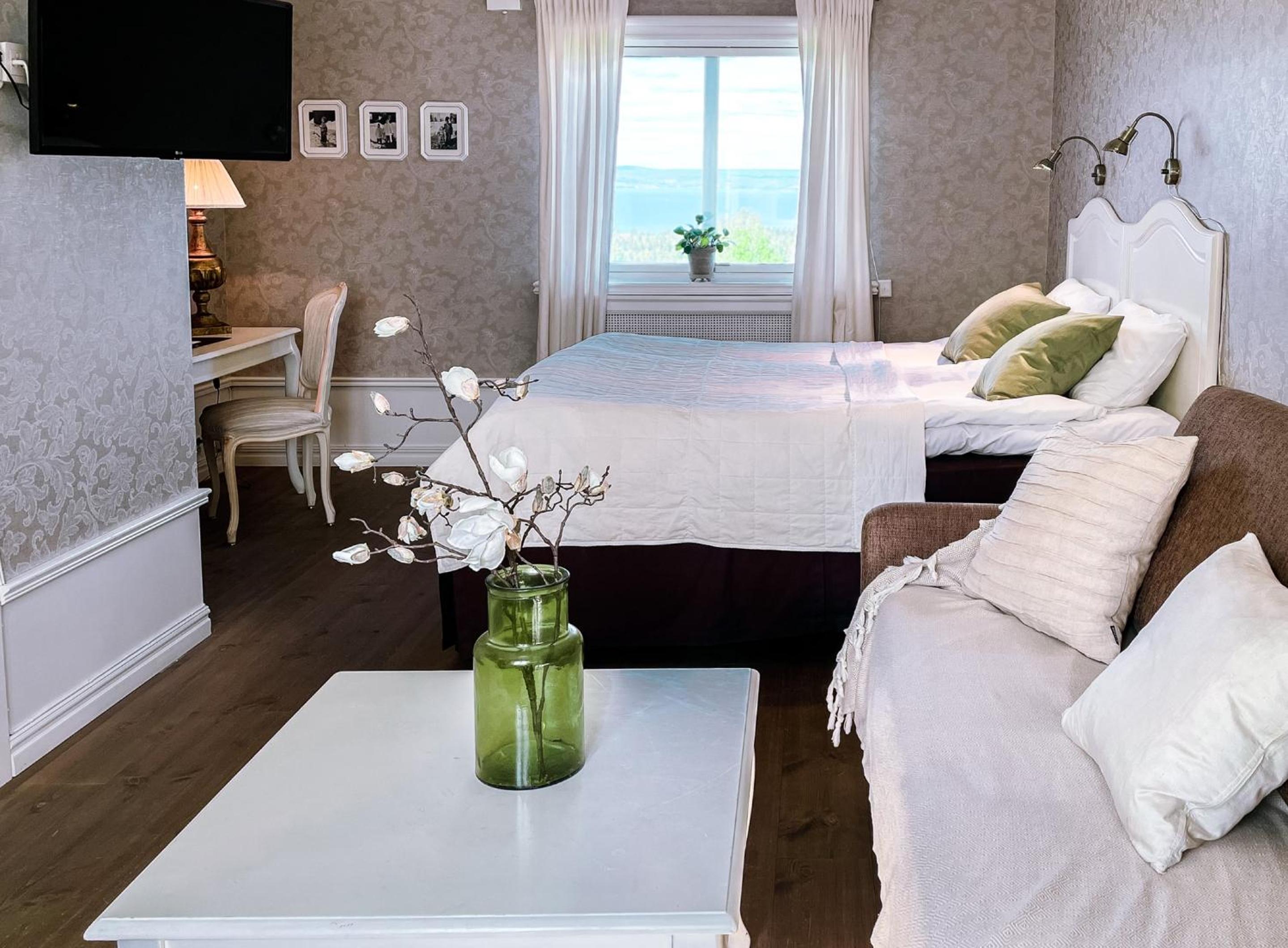 Deluxe Double Room photo 2