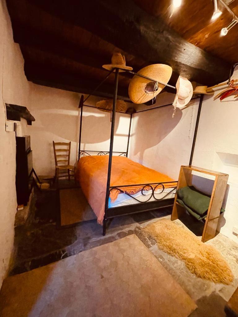 Three-Bedroom House photo 3
