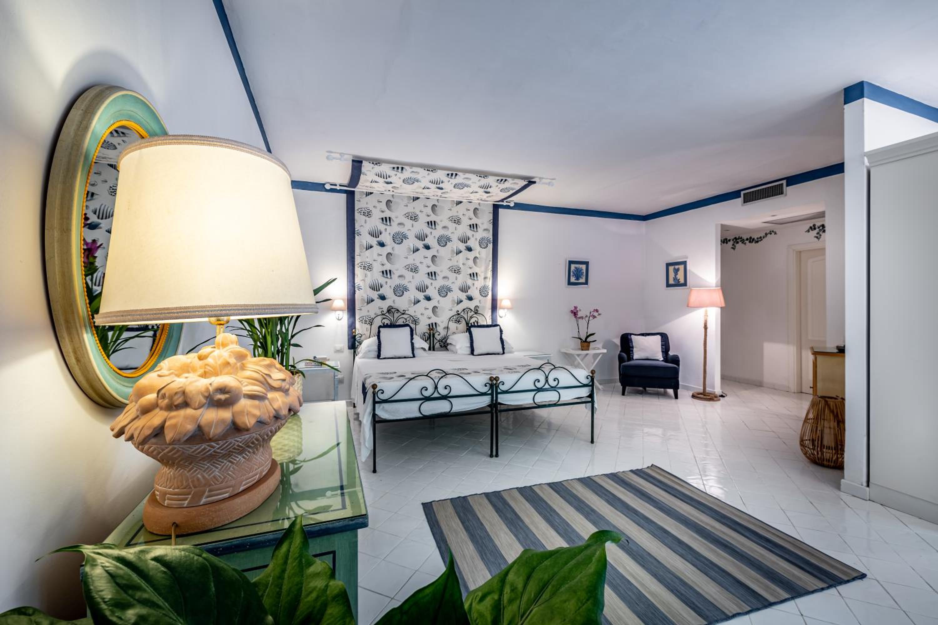 Standard Double or Twin Room photo 1