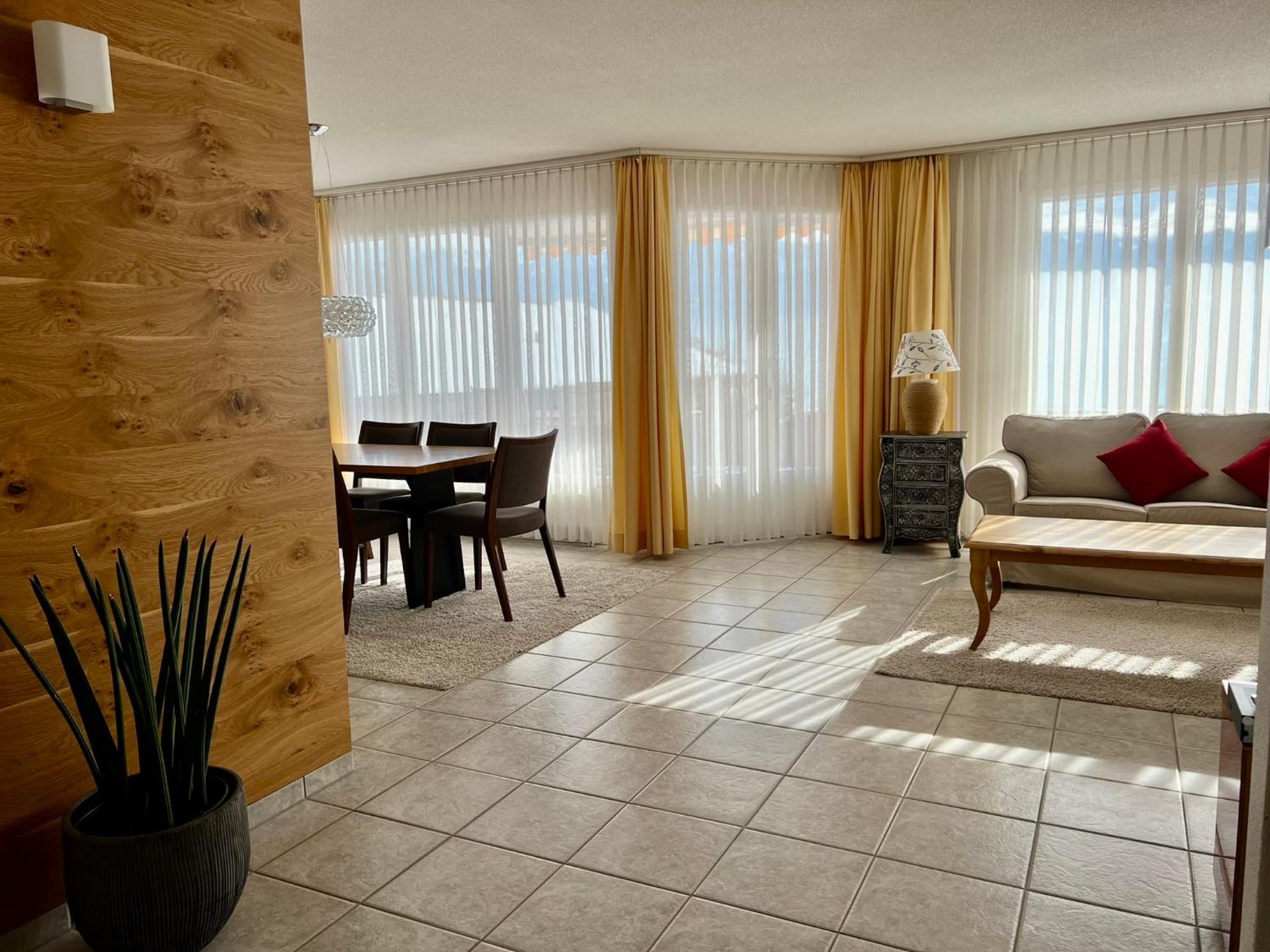 Apartment With Lake View photo 3