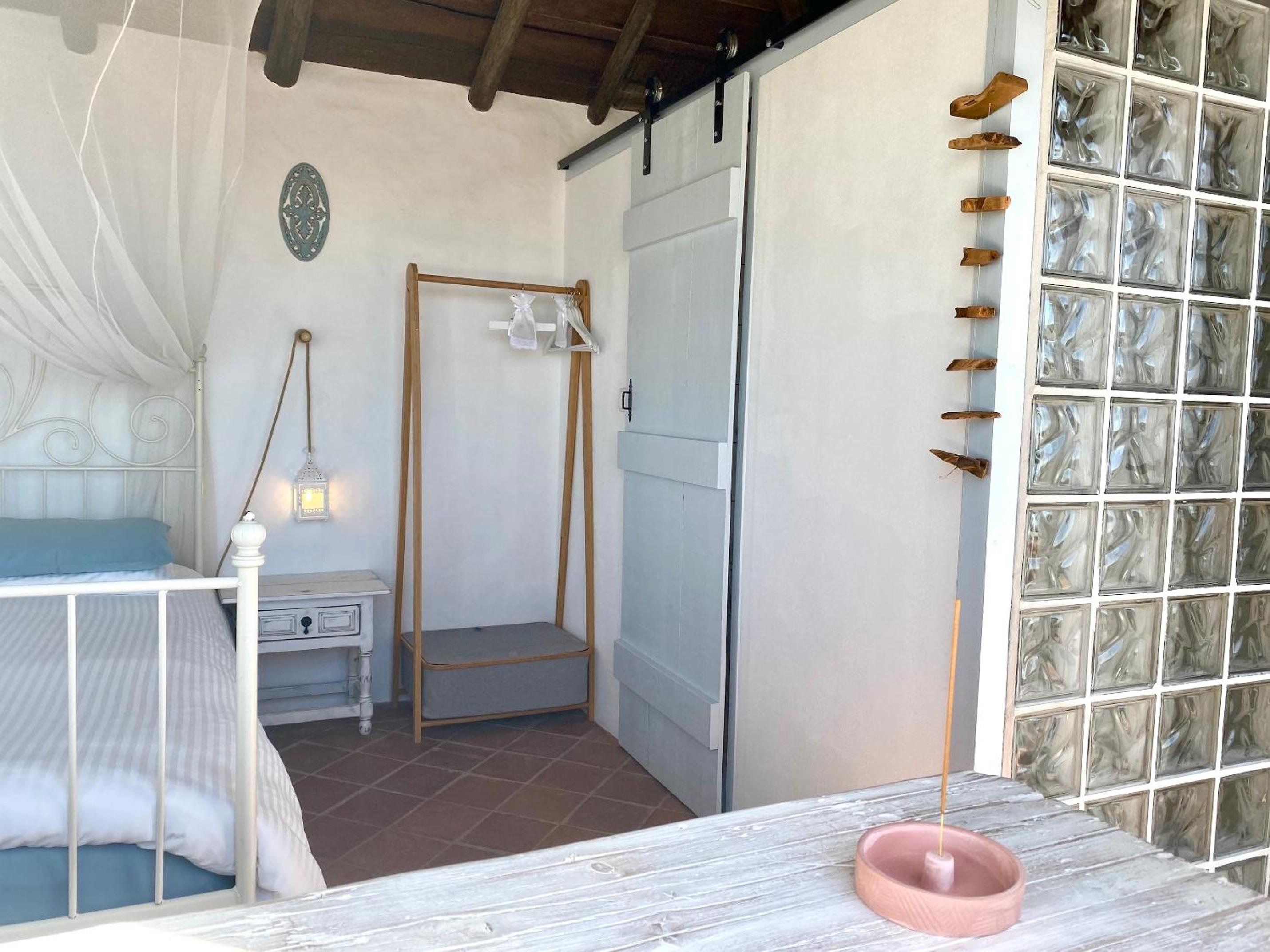 Double Room with Sea View - Photo 6