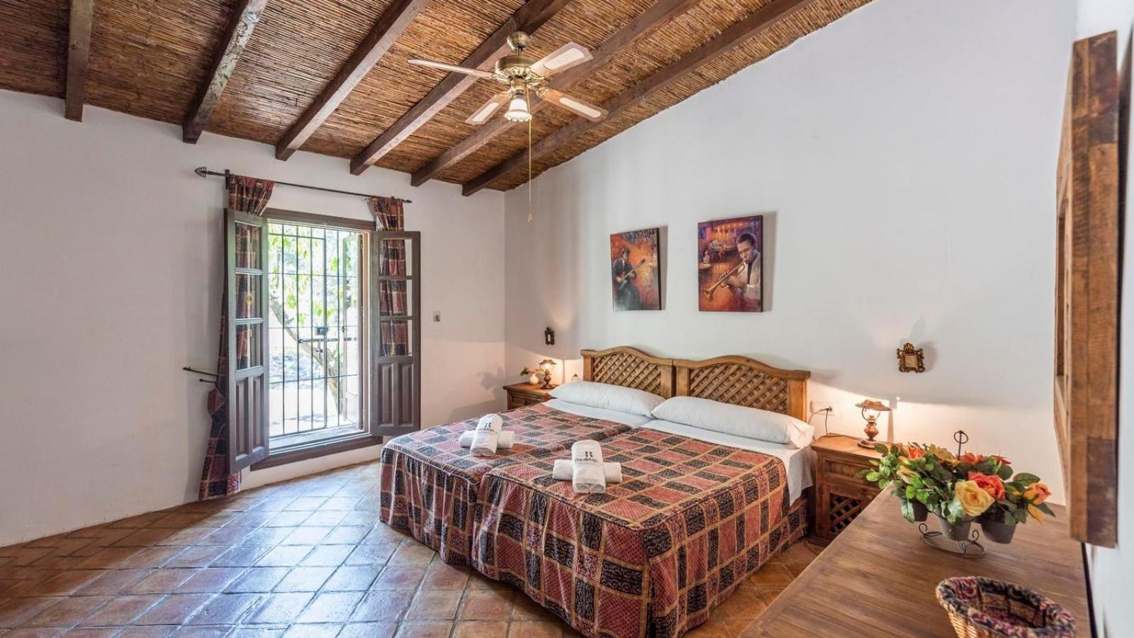 Three-Bedroom House photo 2