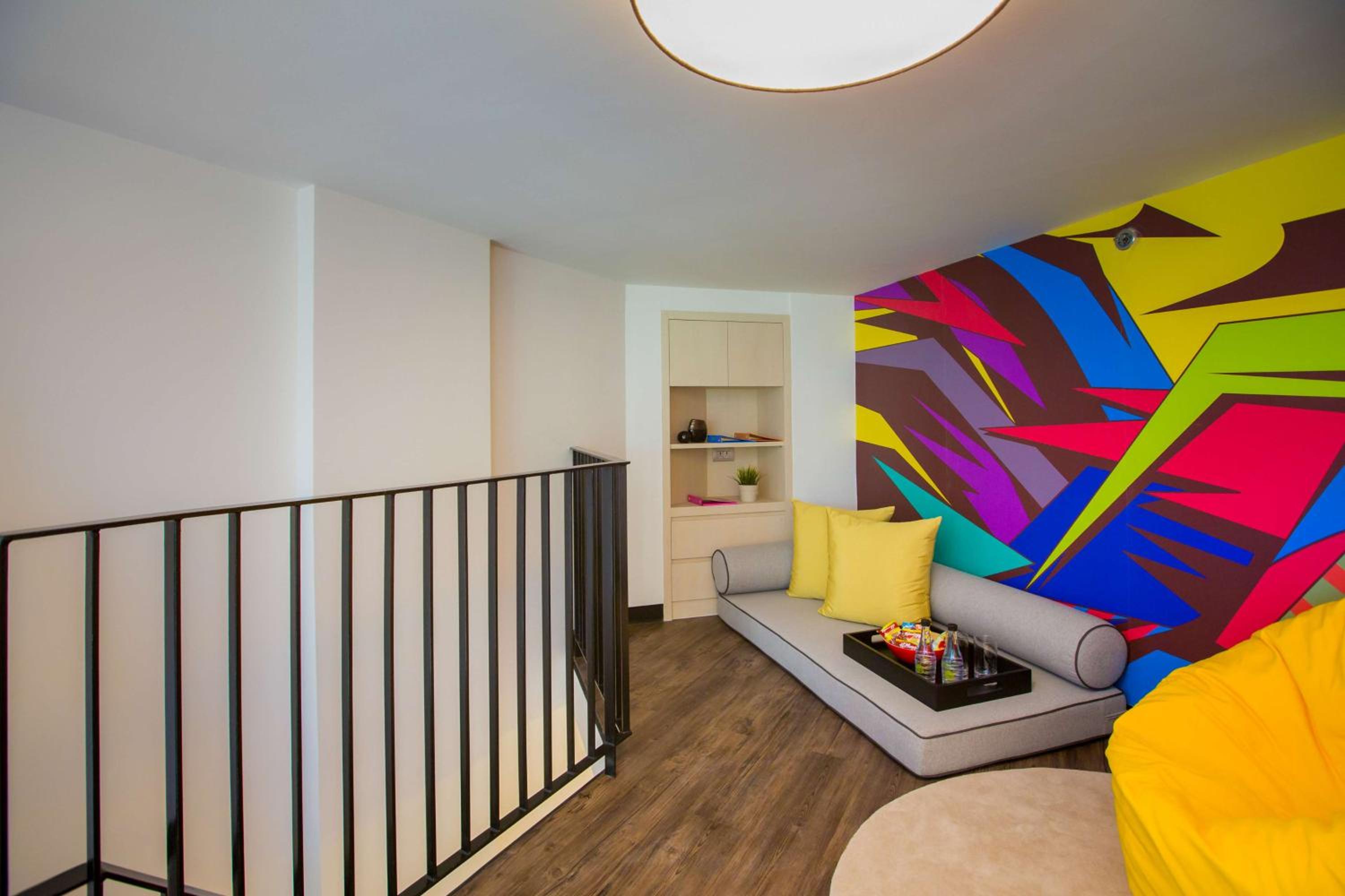 One-bedroom Loft Suite
