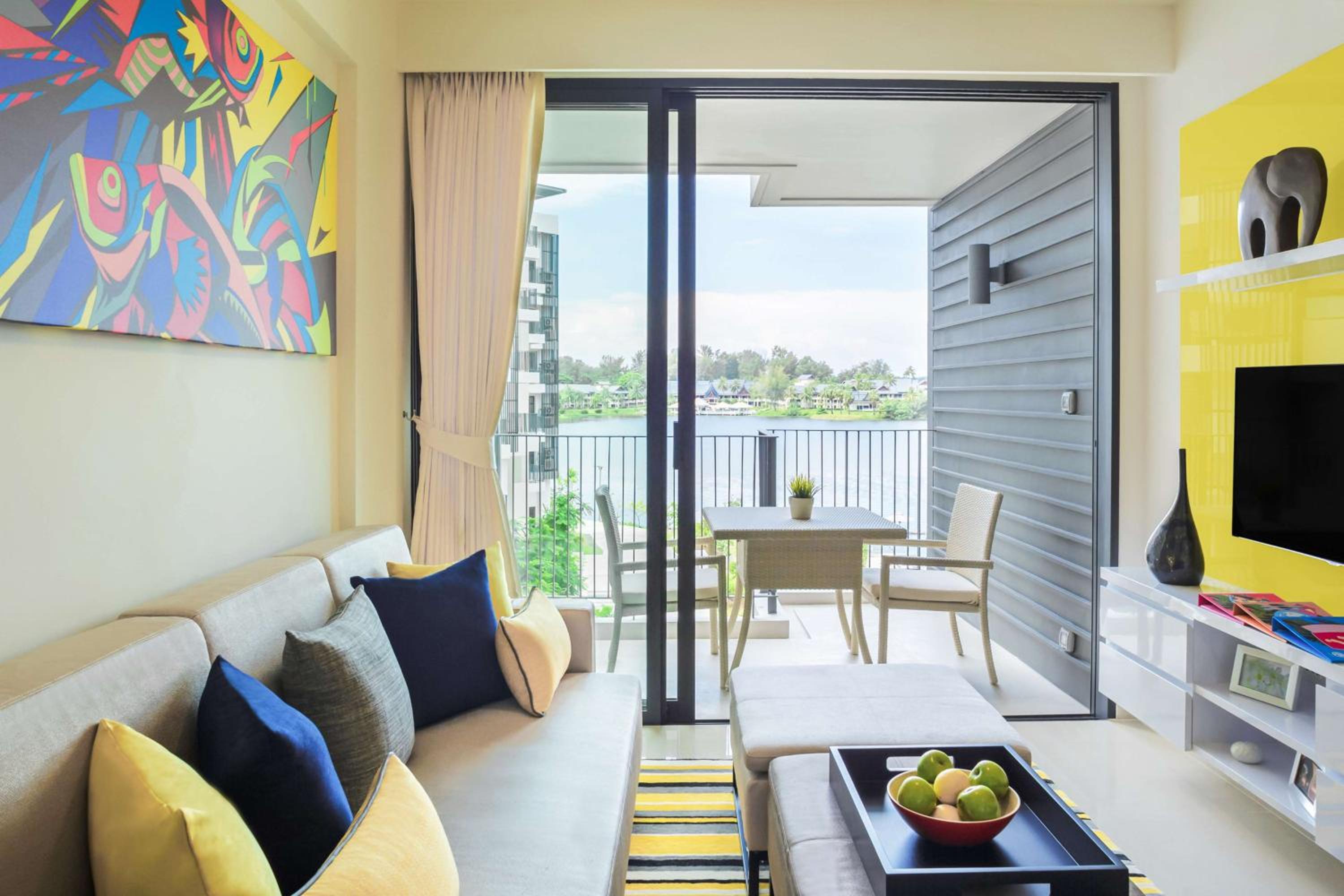One Bedroom Suite Water View photo 1