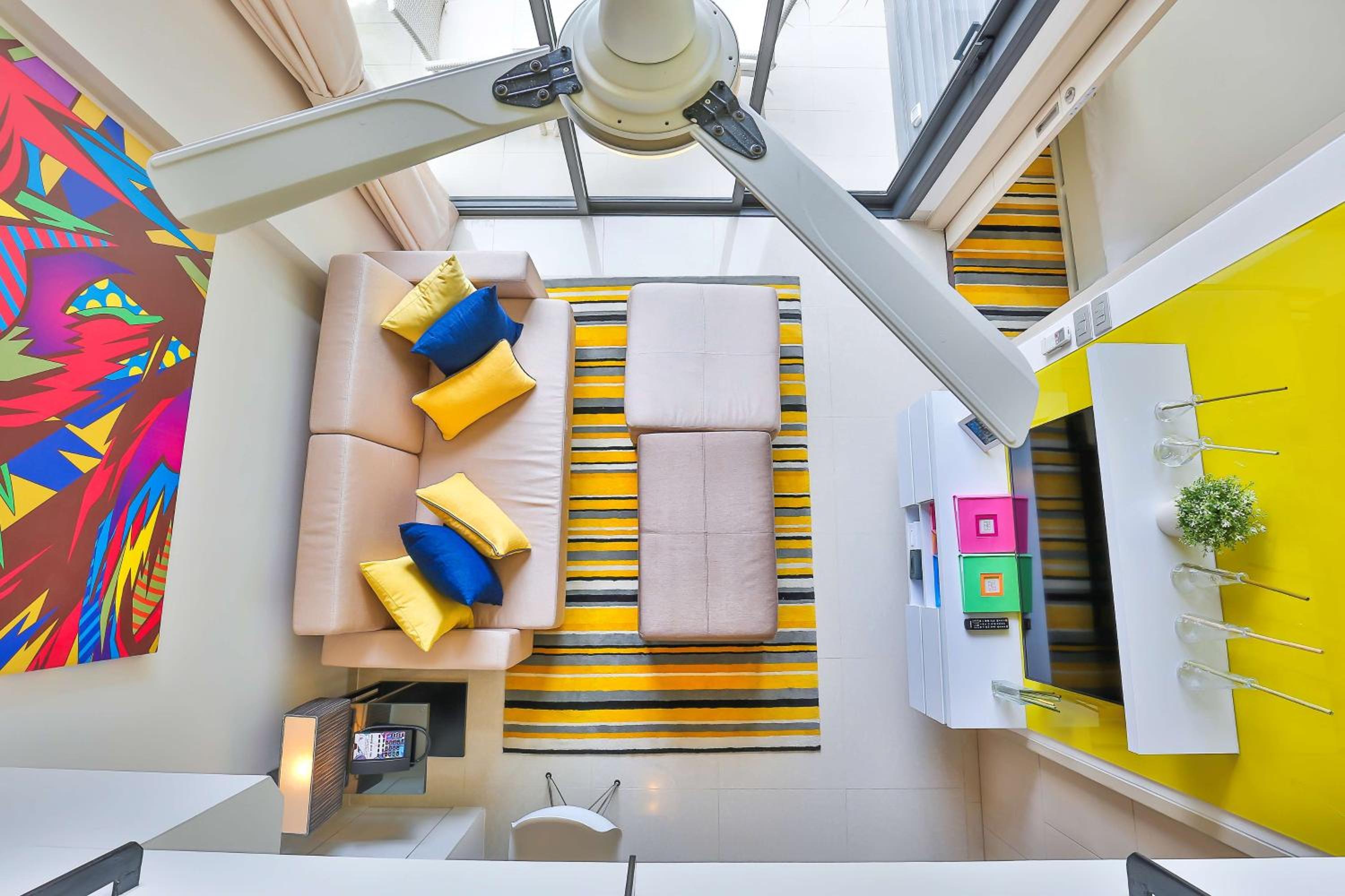 One-bedroom Loft Suite with Lagoon View