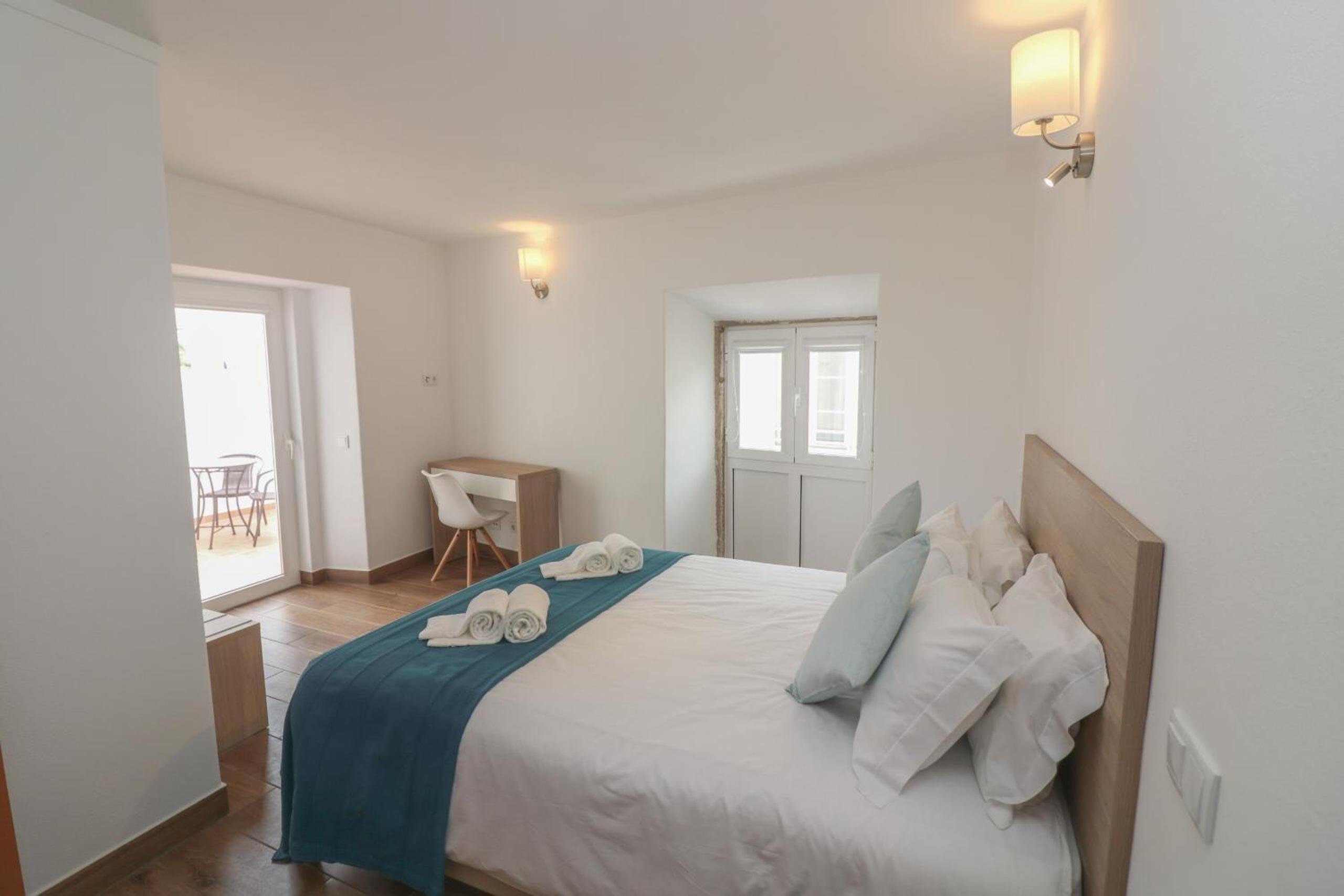 Double Room with Private Bathroom - Photo 1