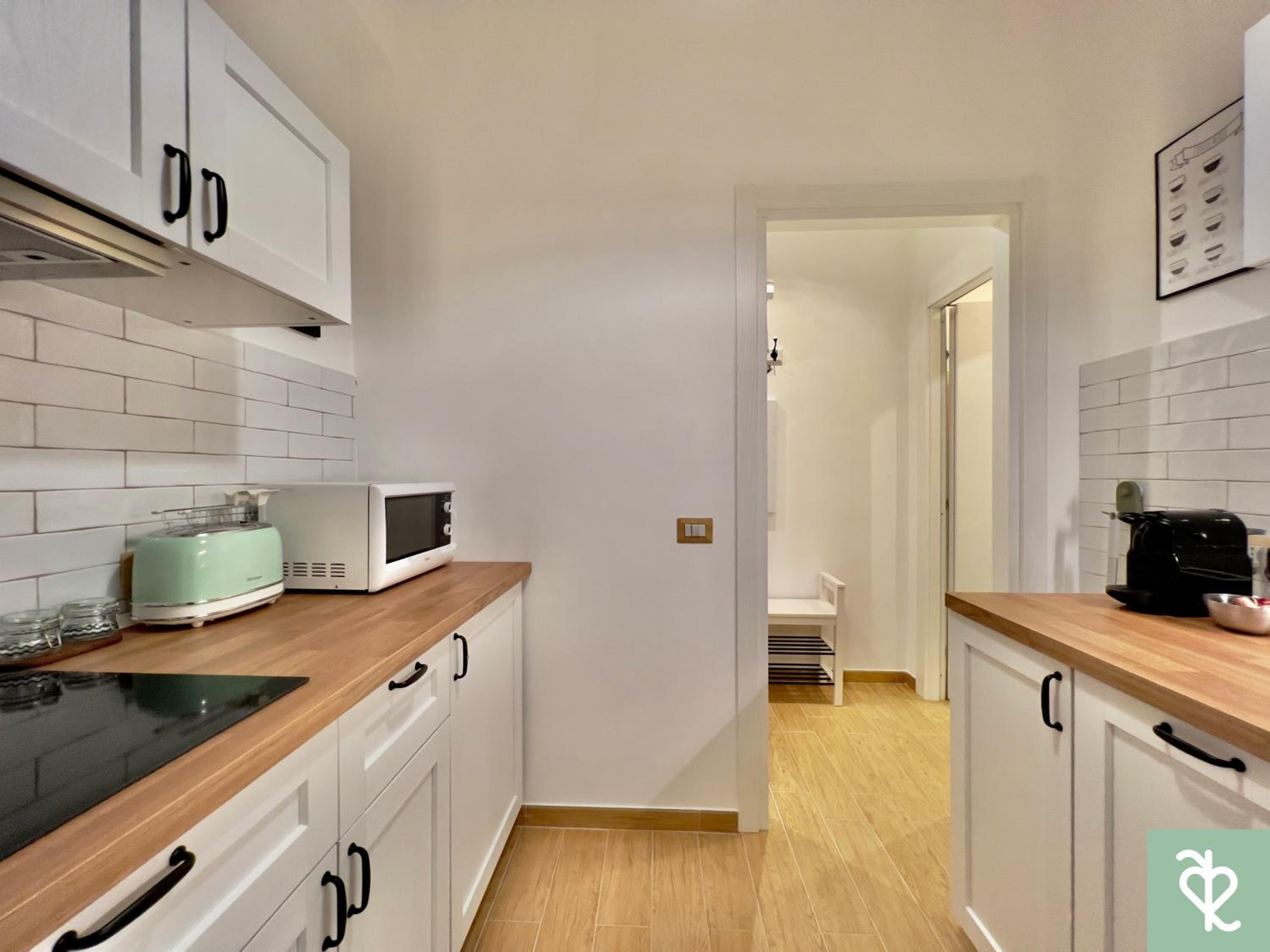 One-Bedroom Apartment photo 3