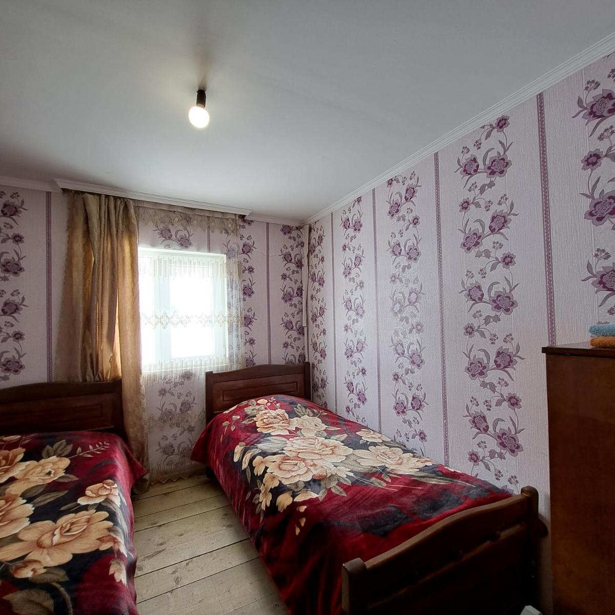 Standard Twin Room with Shared Bathroom photo 3
