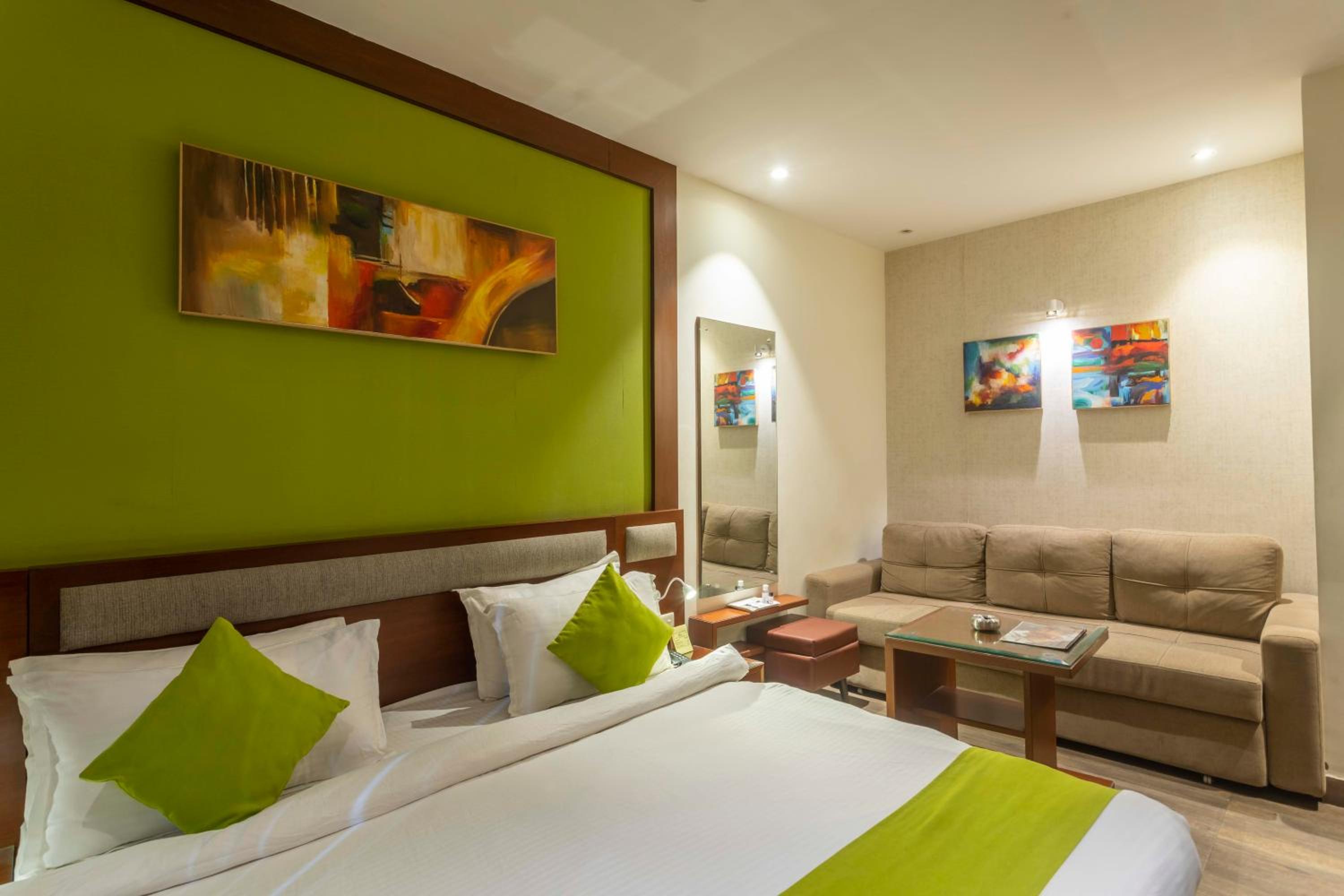 Deluxe Double Room photo 3
