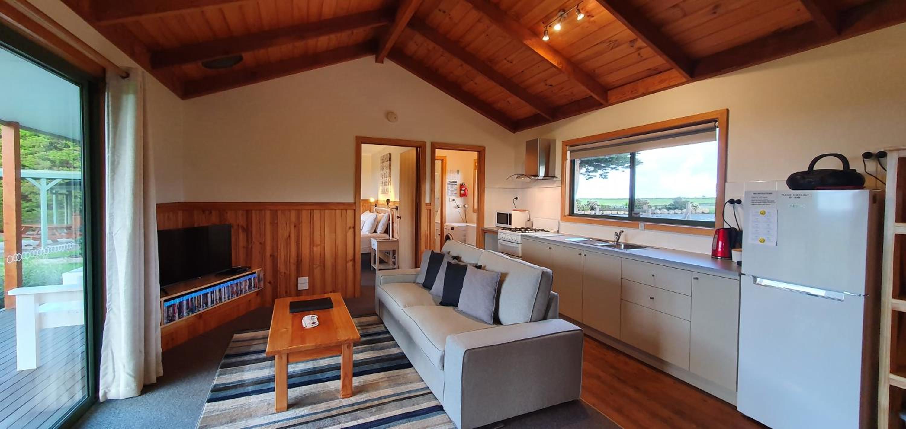 One-Bedroom House photo 1