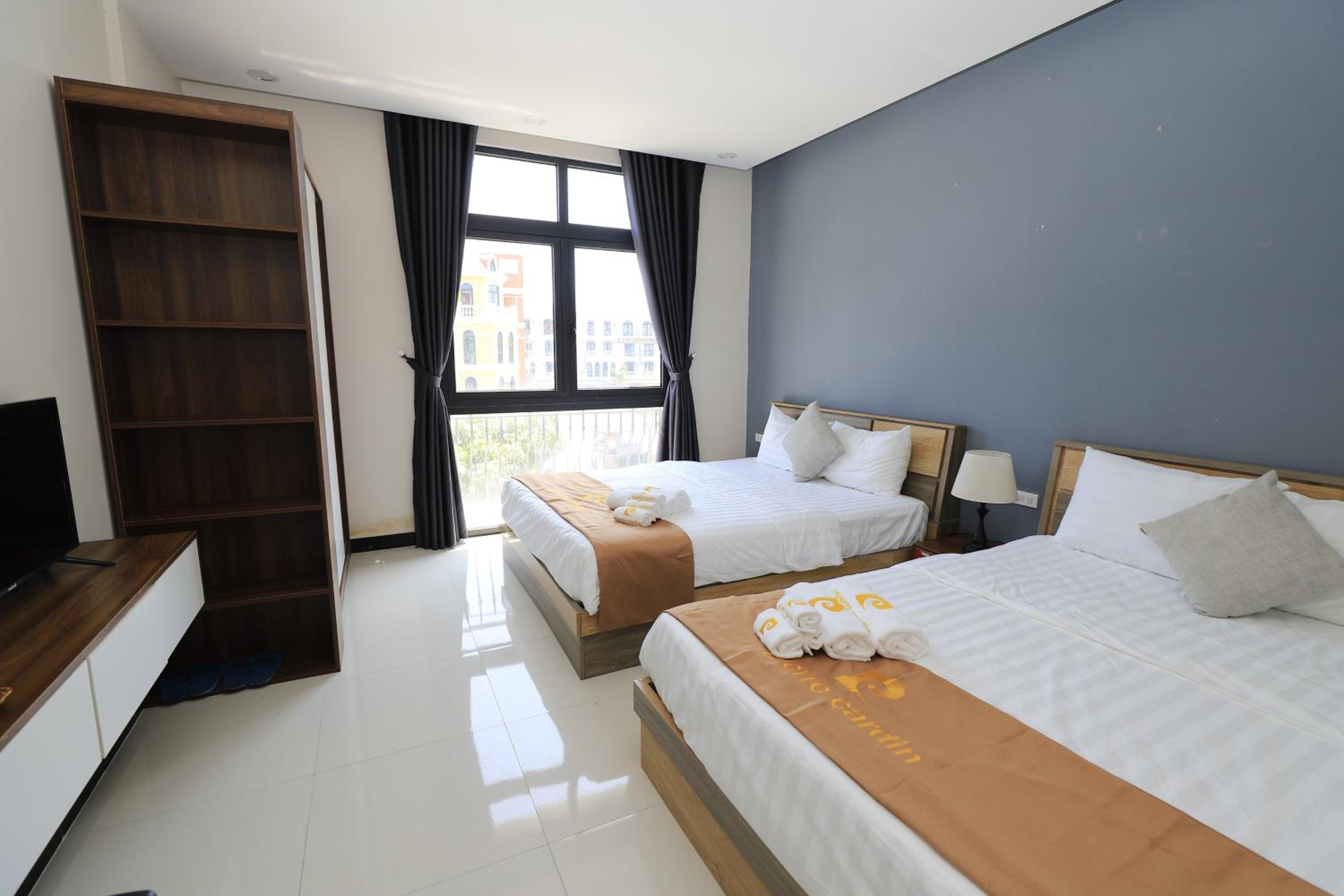 Quadruple Room with Lake View