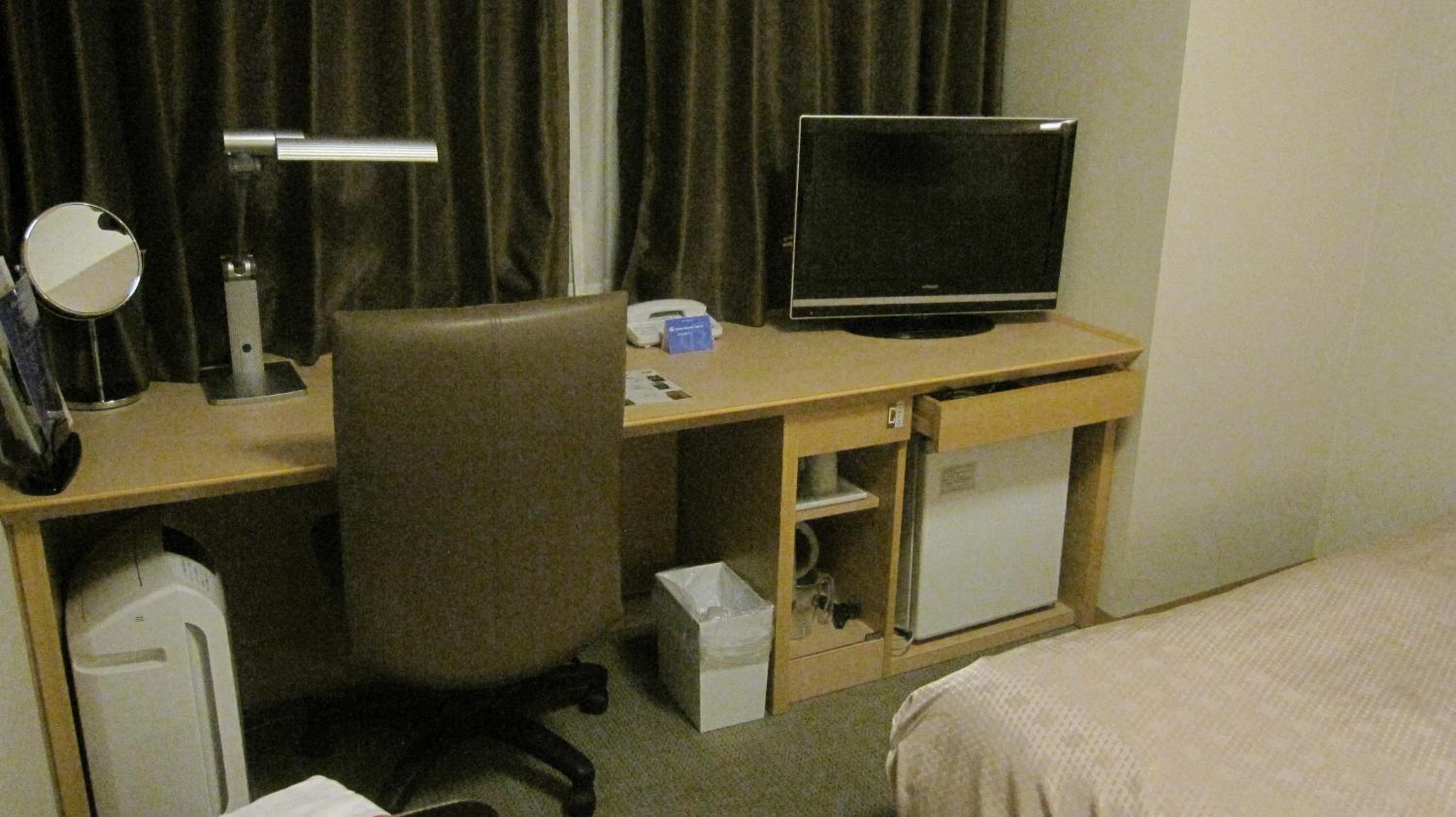 Moderate Queen Room - Non-Smoking - Photo 4