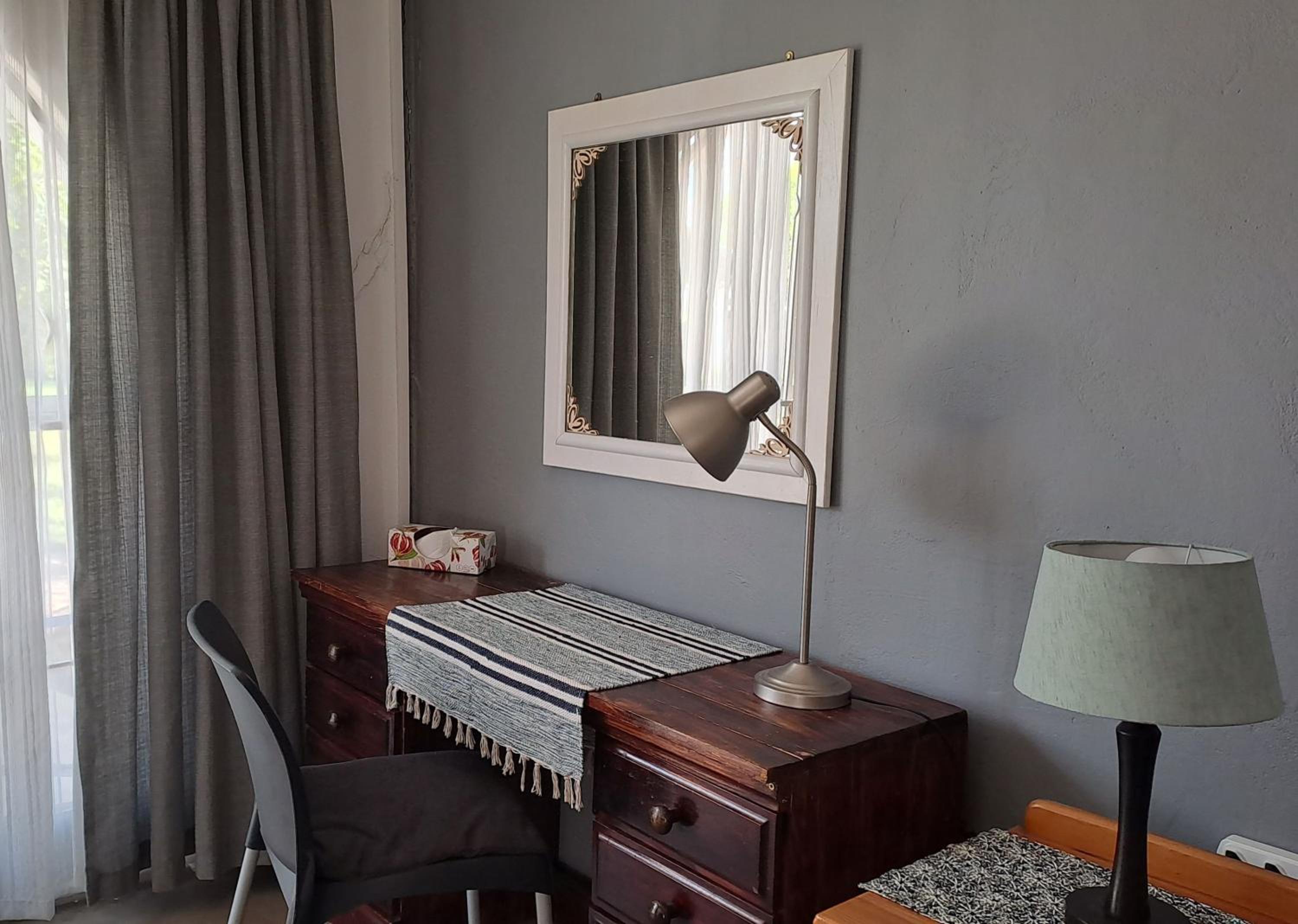 One-Bedroom Apartment - Photo 18