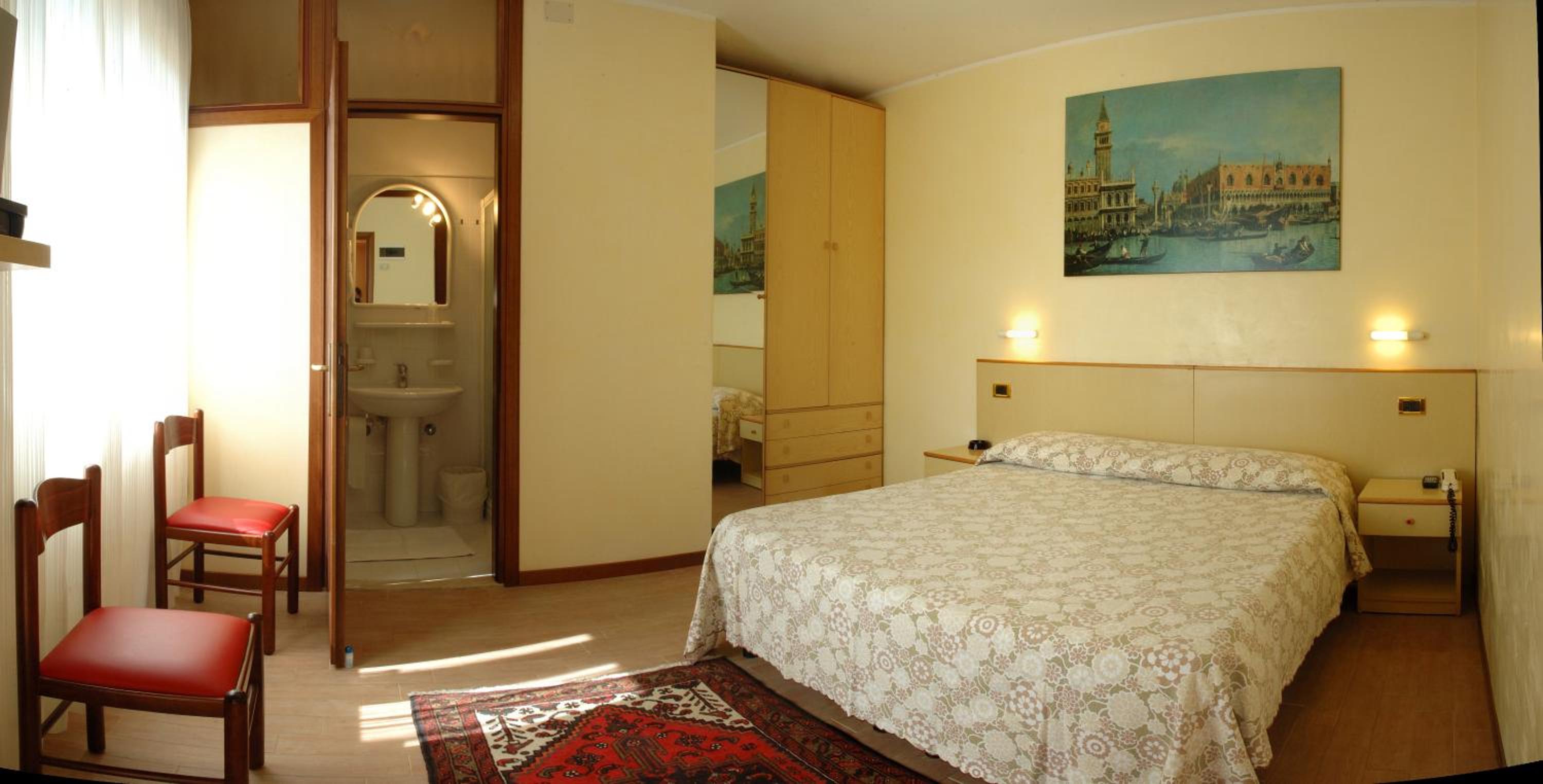 Economy Double or Twin Room - Photo 3