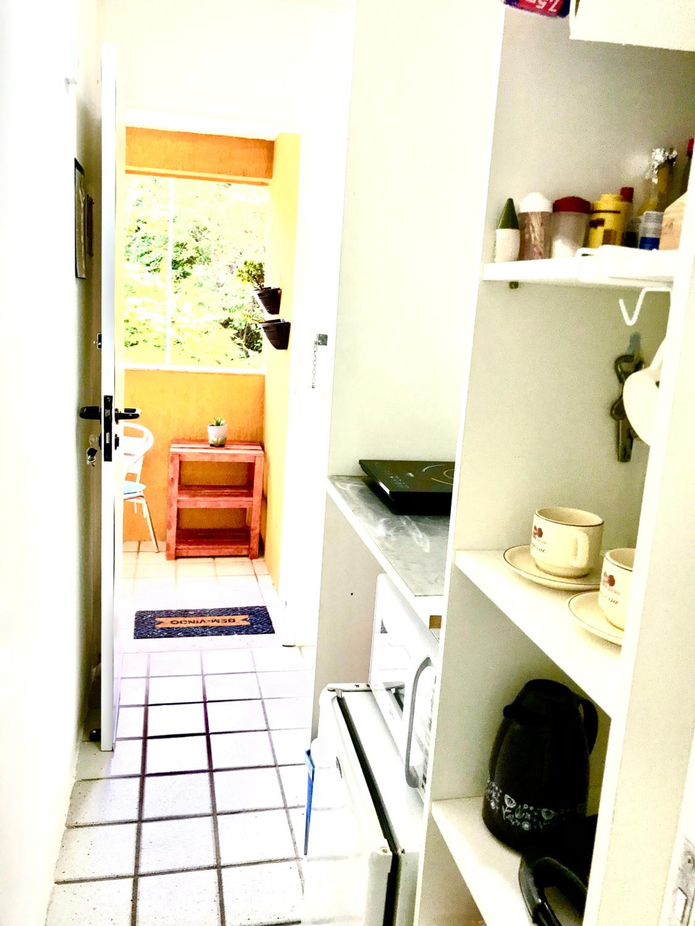 Studio Apartment - Photo 25