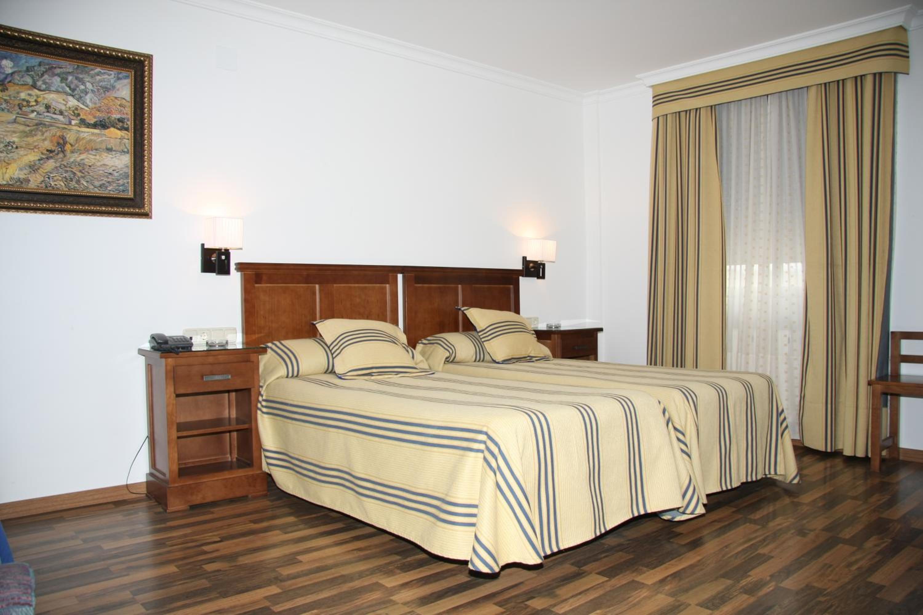 Habitación Doble o con Dos Camas