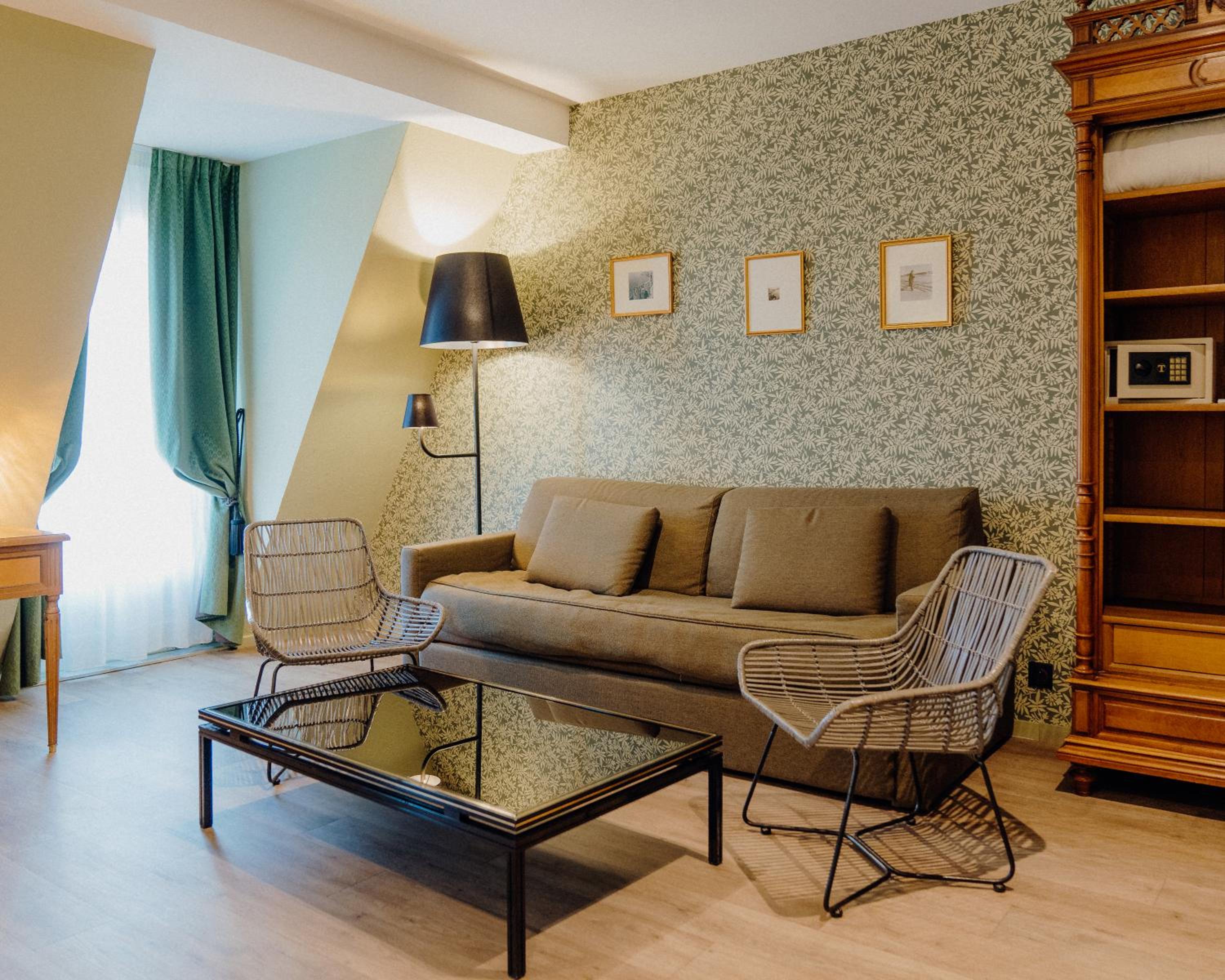 Junior Suite