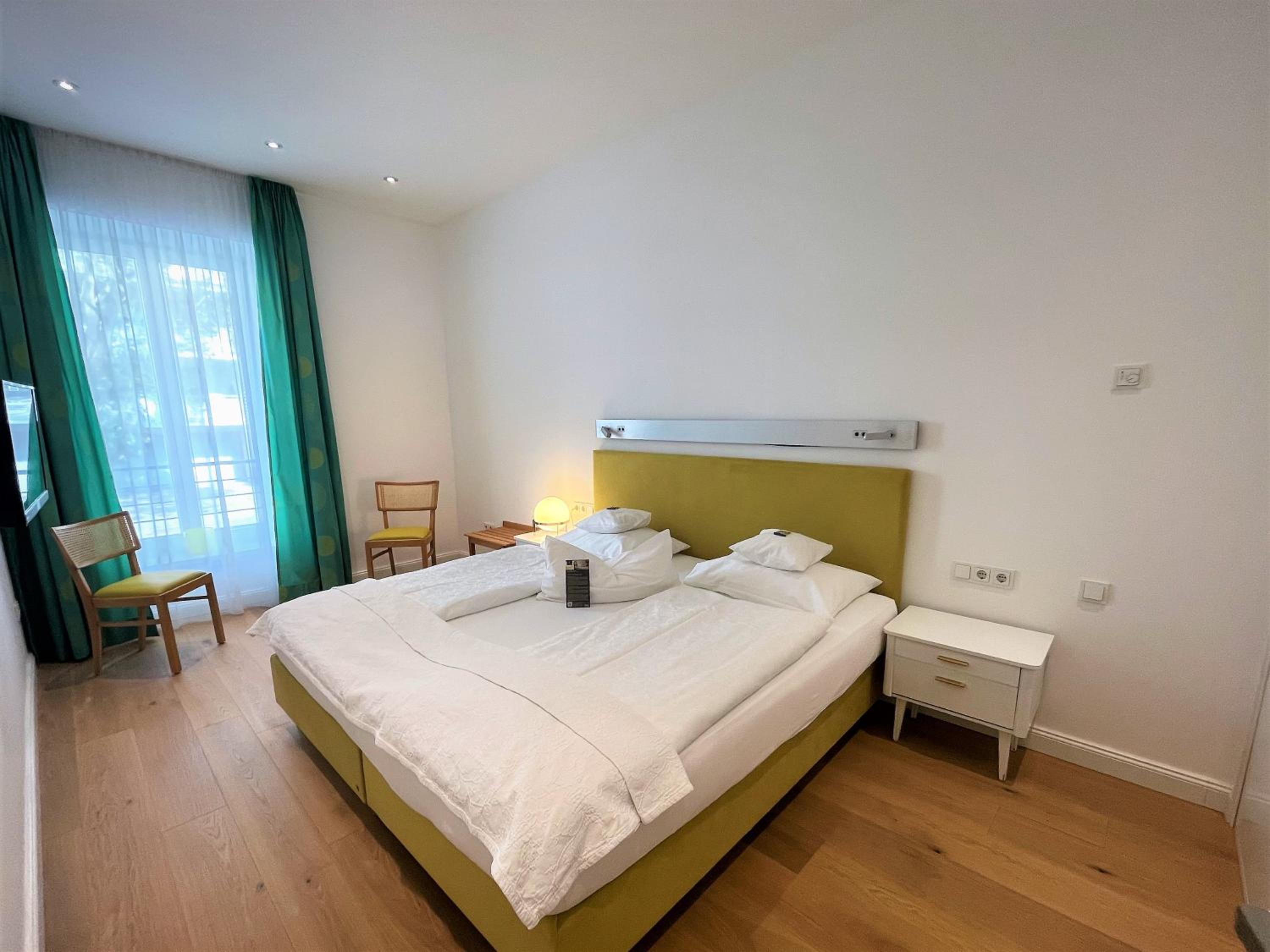 Deluxe Apartment