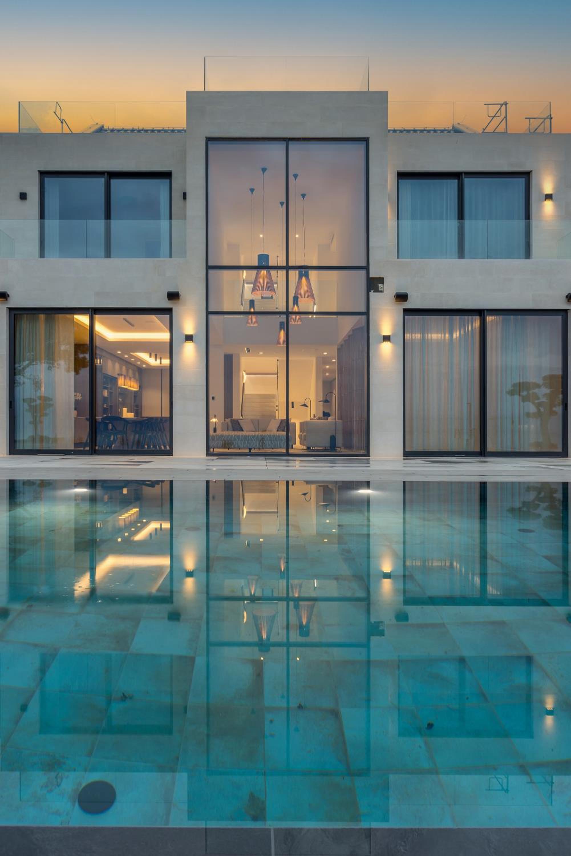 Villa photo 2