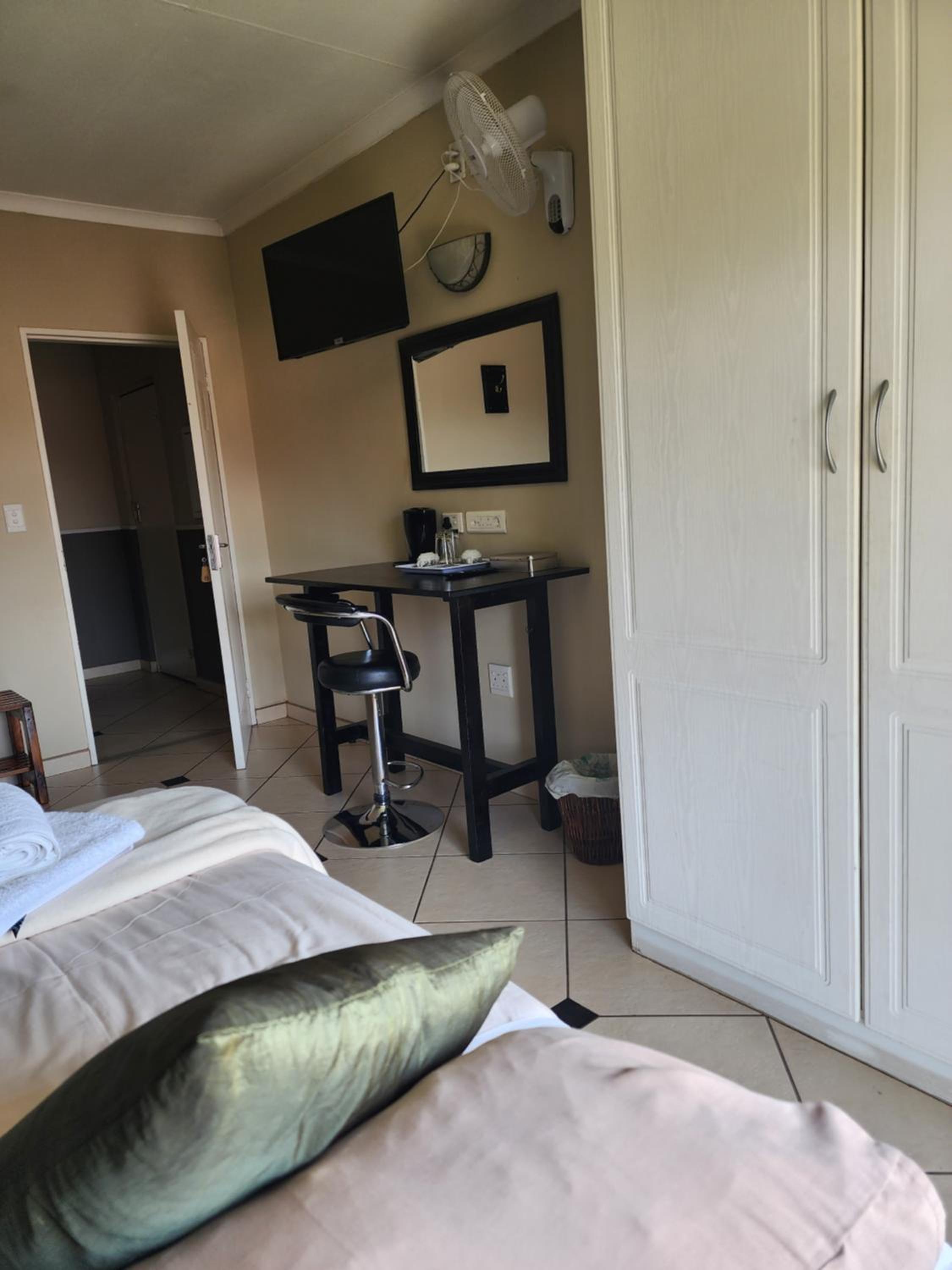 Double Room with Garden View - Photo 1