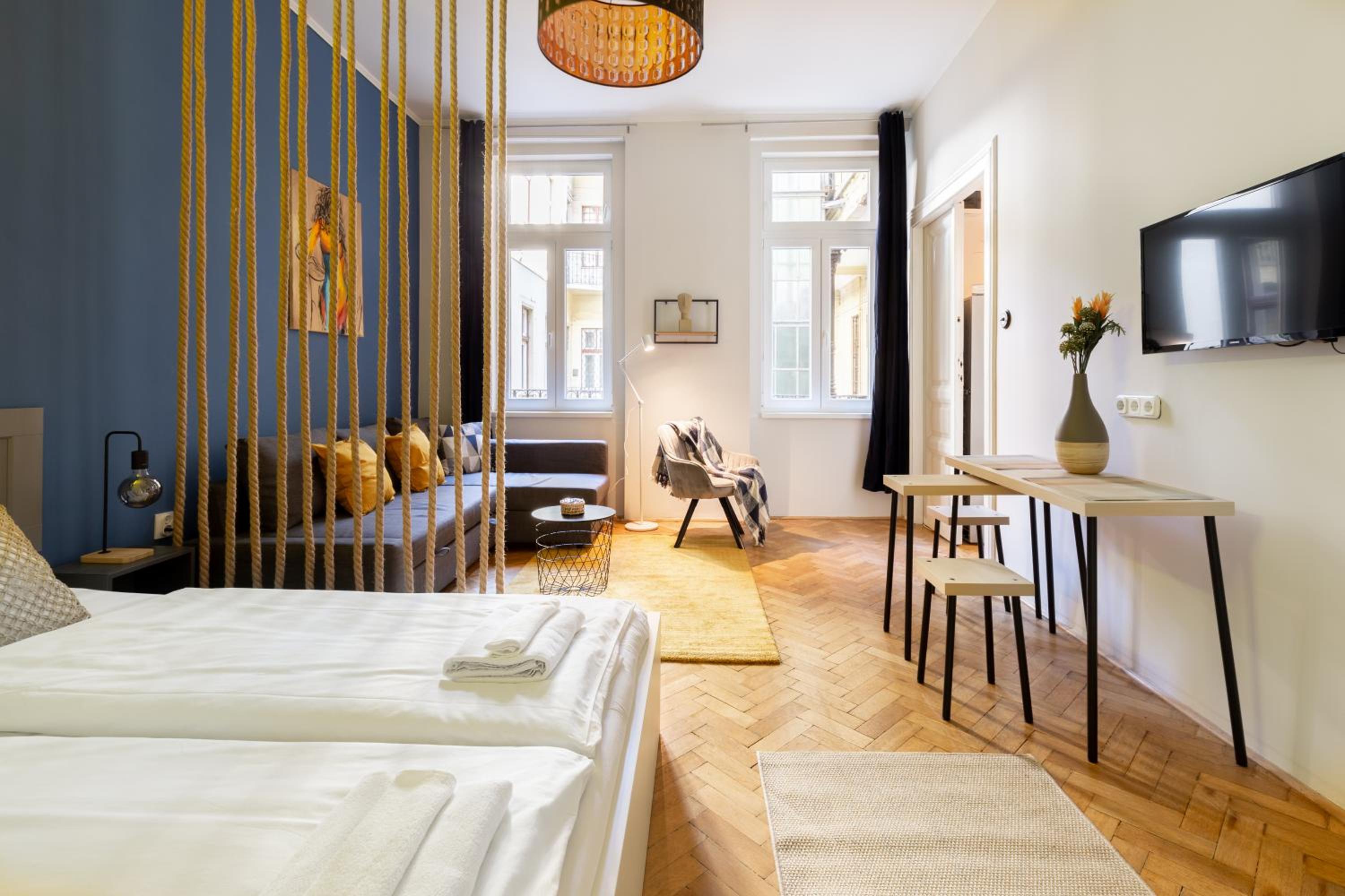One-Bedroom Apartment - Photo 22