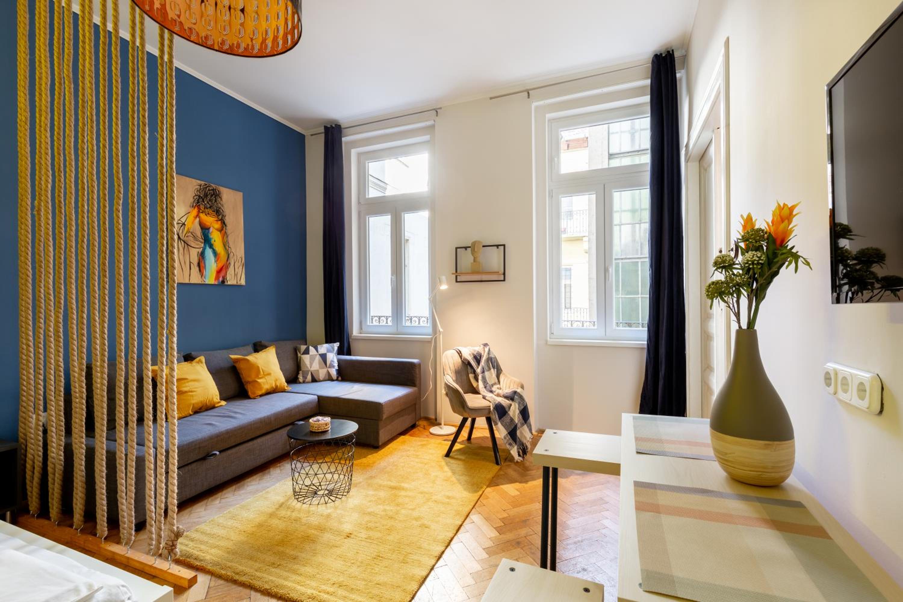 One-Bedroom Apartment - Photo 16