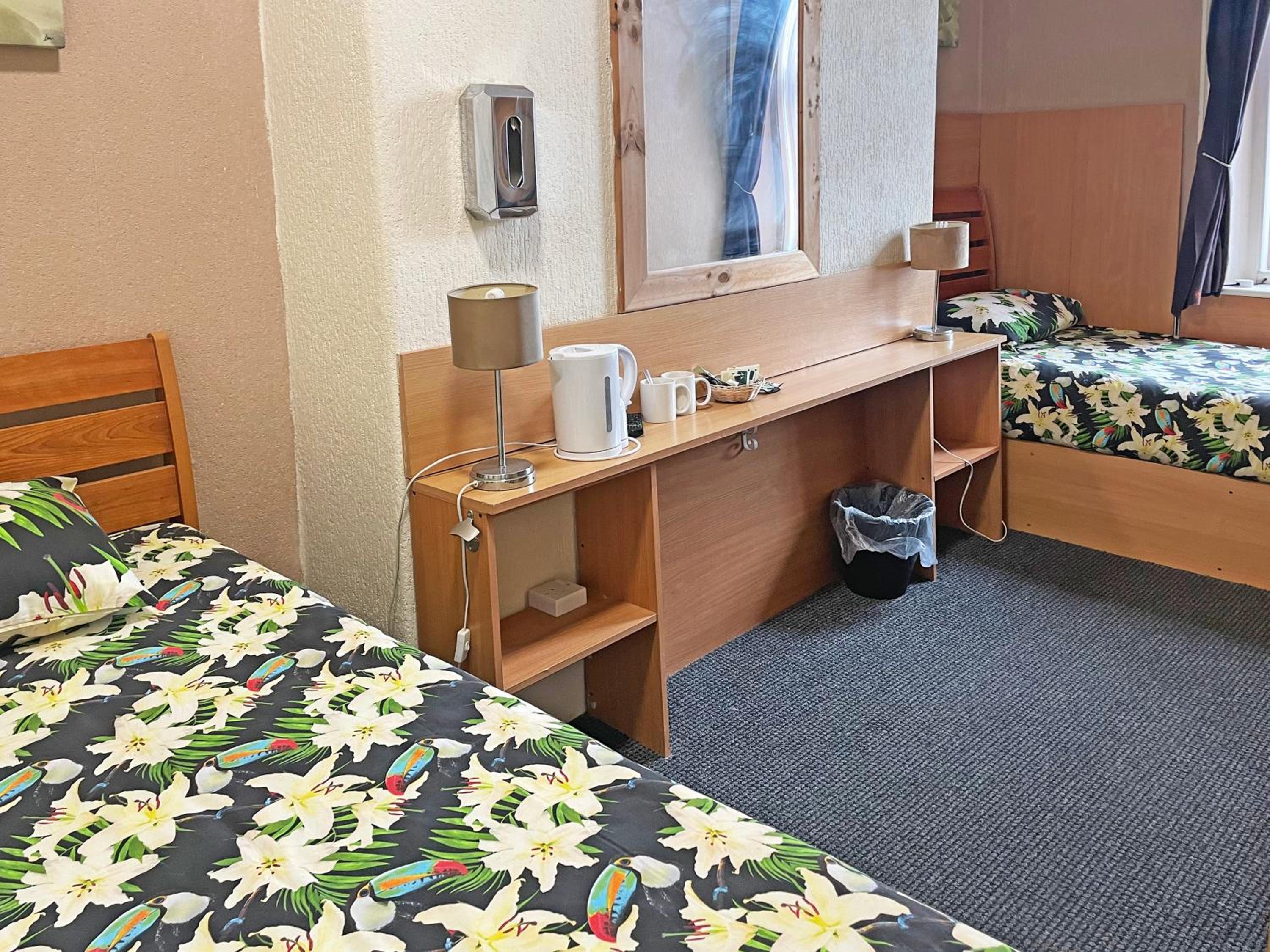Twin Room with Private Bathroom