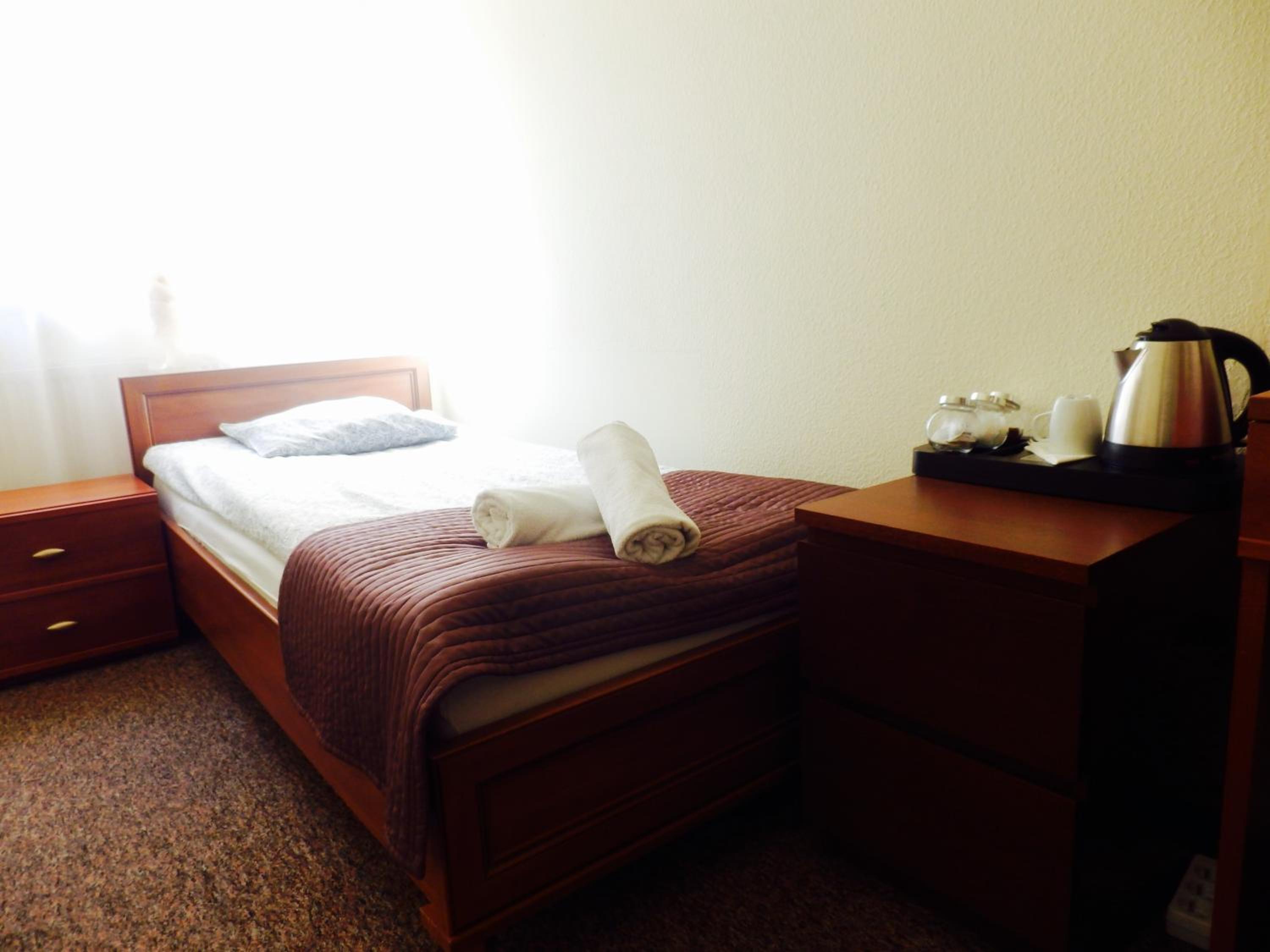 Twin Room with Private Bathroom - Photo 1