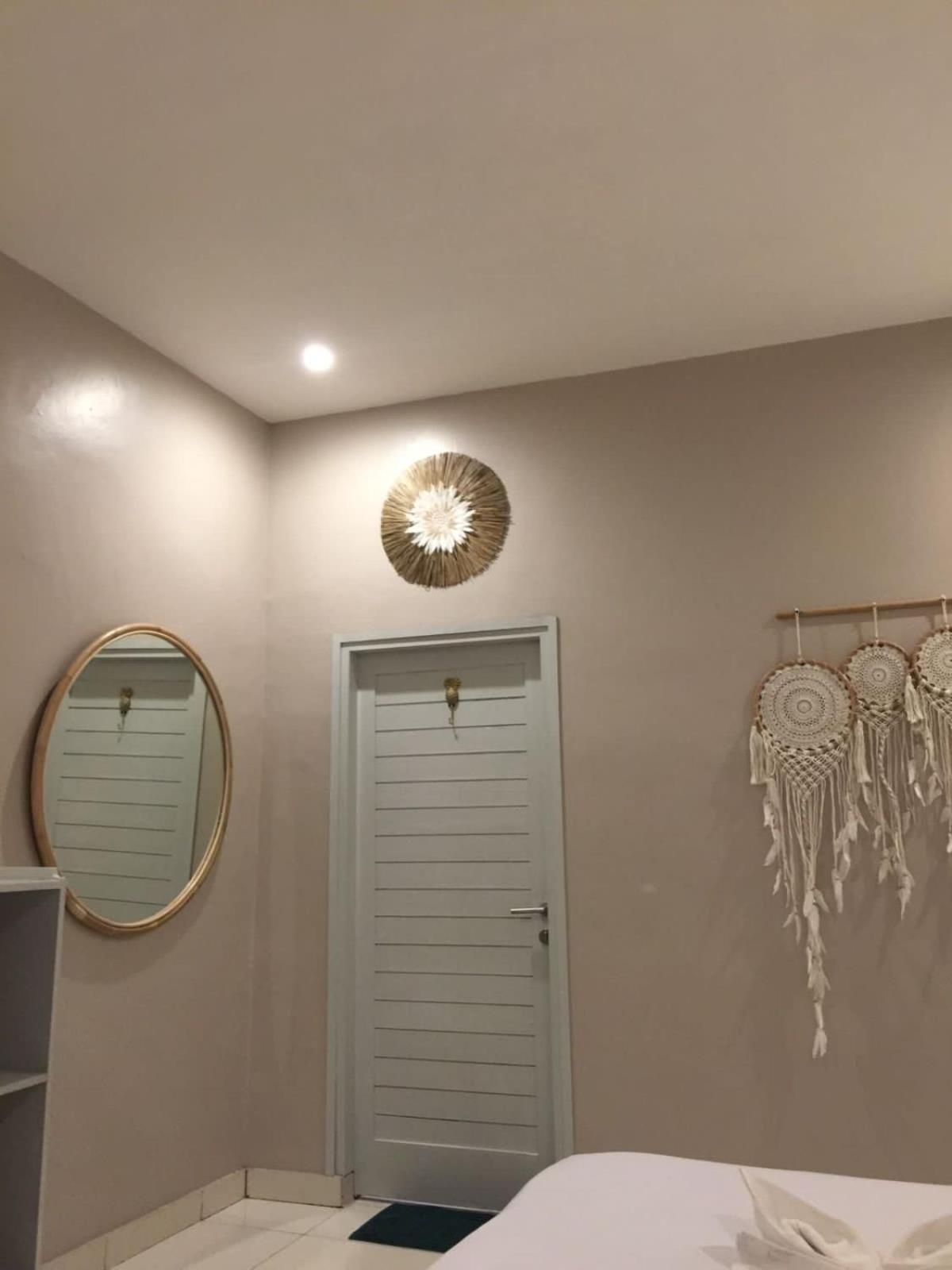 Double Room - Photo 16