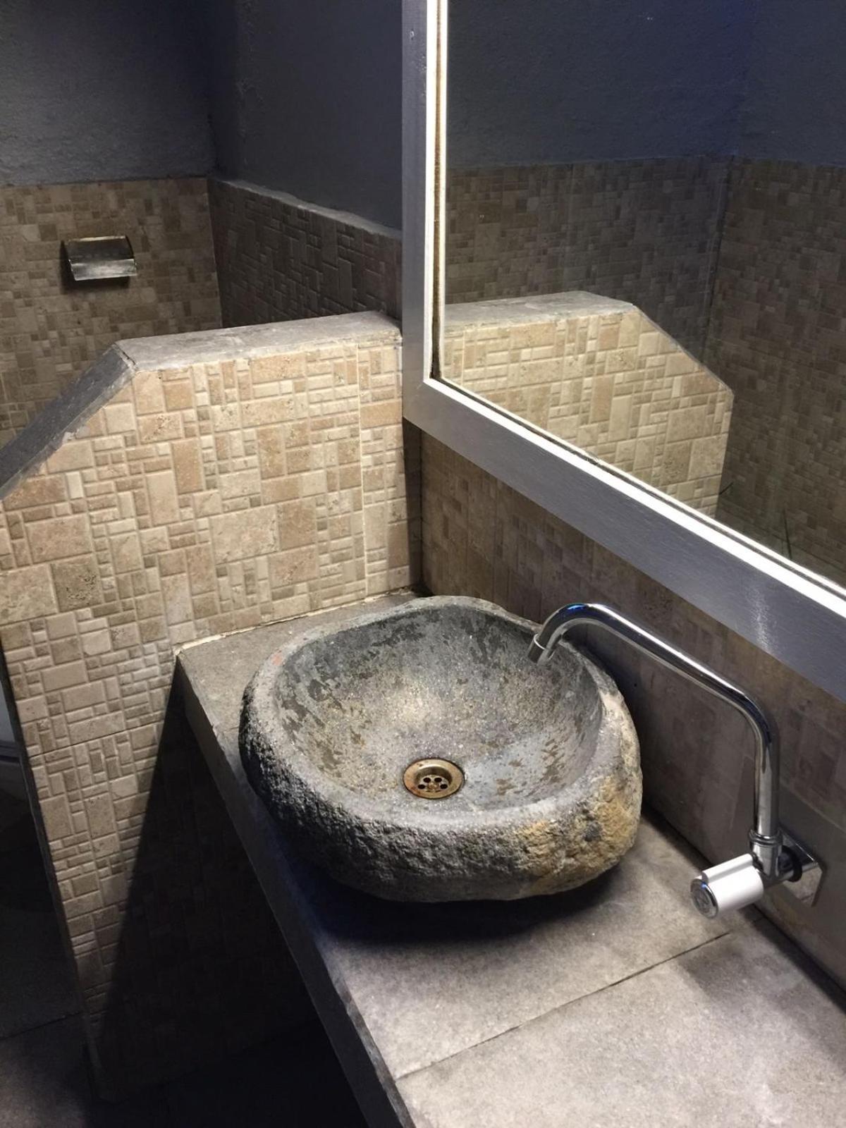 Double Room - Photo 29