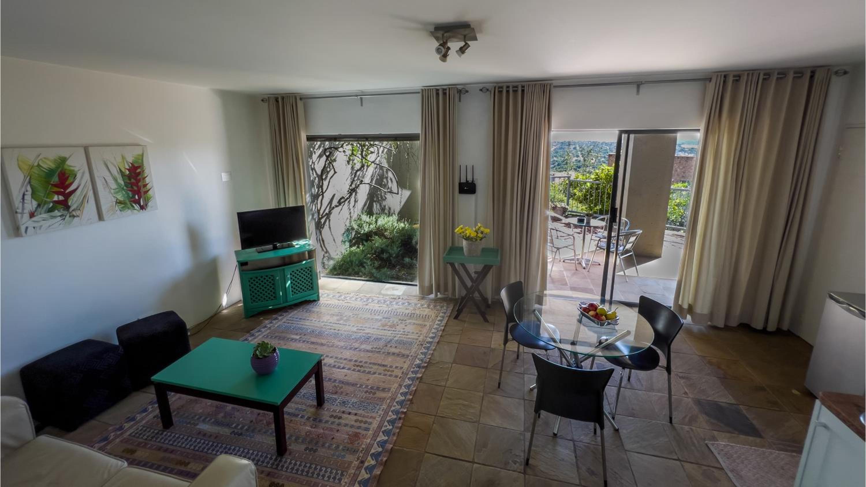 Apartment photo 3