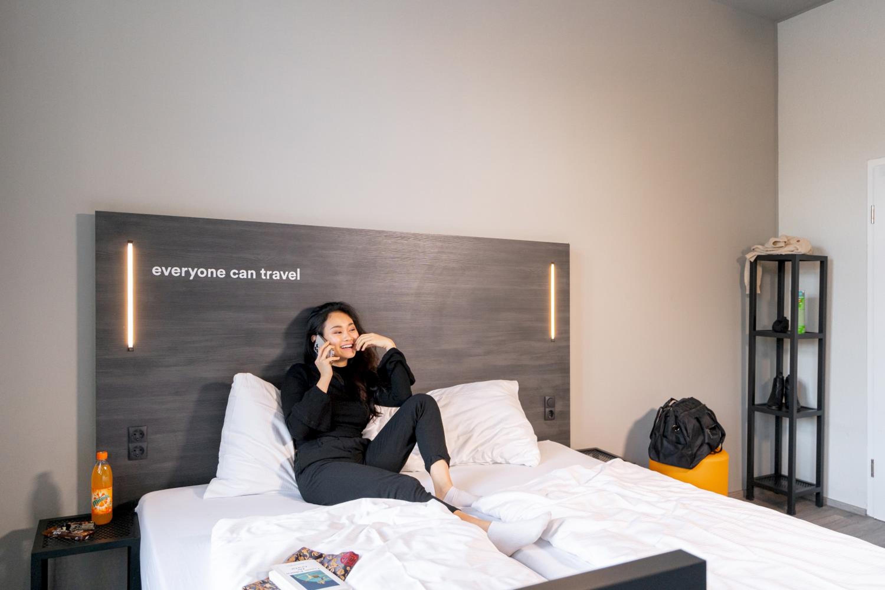 Twin Room - Photo 6
