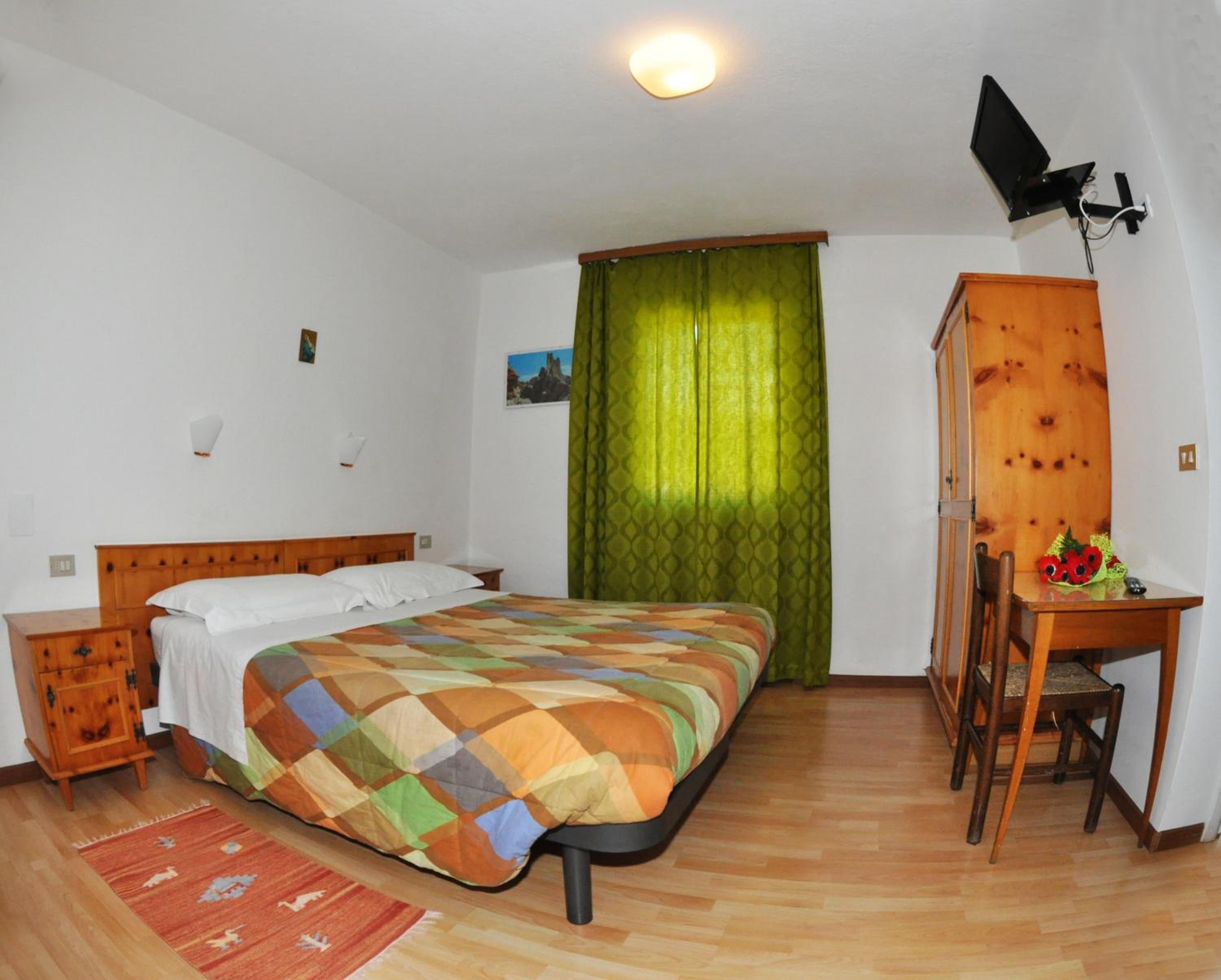 Double or Twin Room photo 1