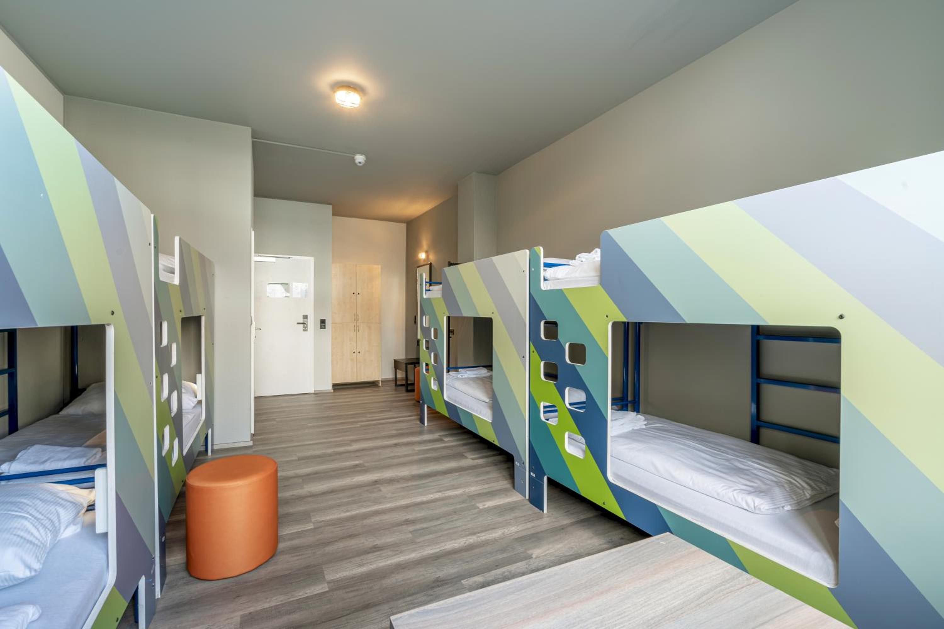 8-Bed Room (Bunk Beds Only) - Photo 3